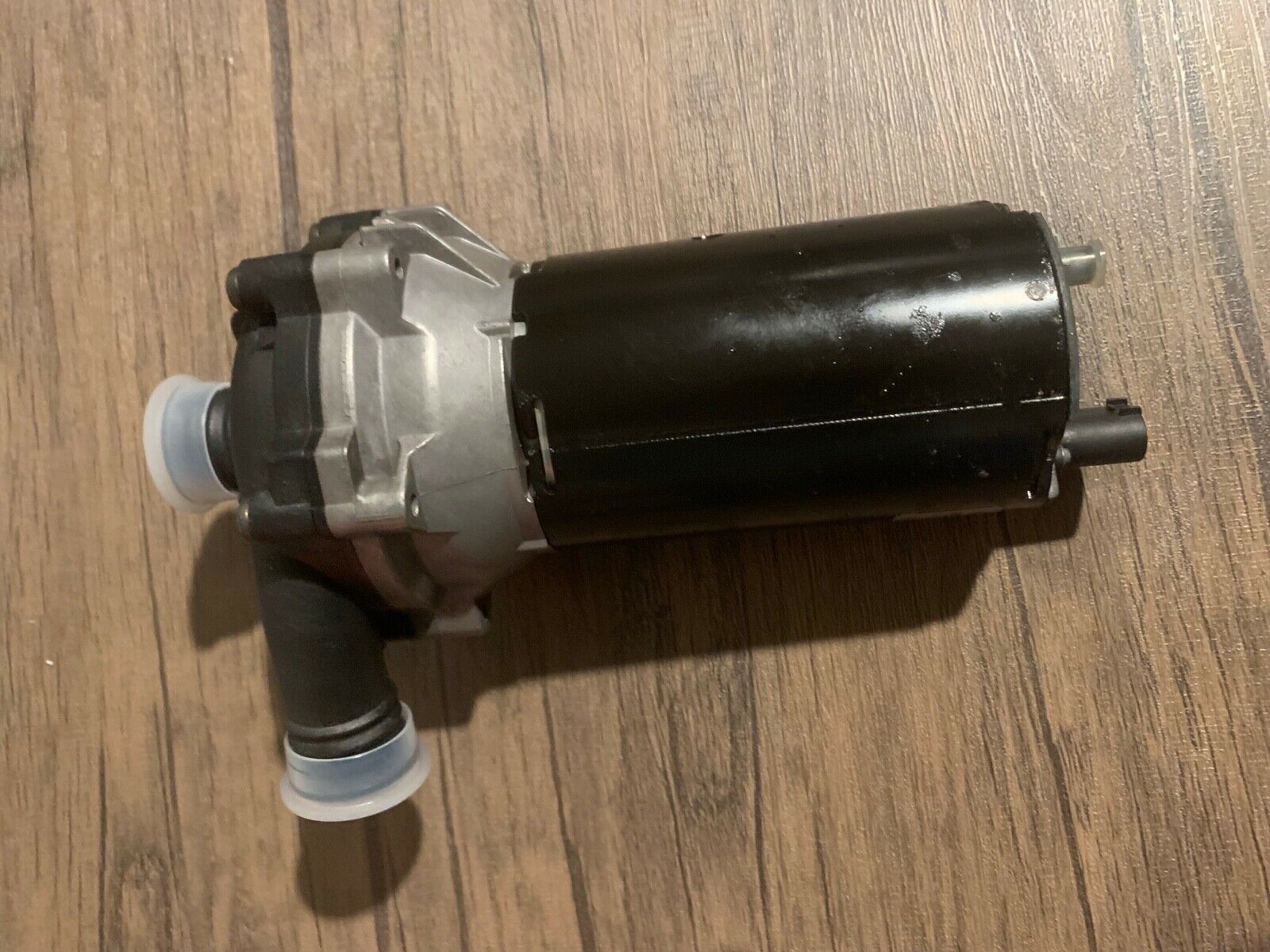 Miscellaneous - 2001-2004 MERCEDES AMG C32 SLK32 E55 INTERCOOLER WATER PUMP A0005504883 OEM - Used - 2003 to 2006 Mercedes-Benz E55 AMG - 2003 to 2006 Mercedes-Benz E500 - Austin, TX 78729, United States