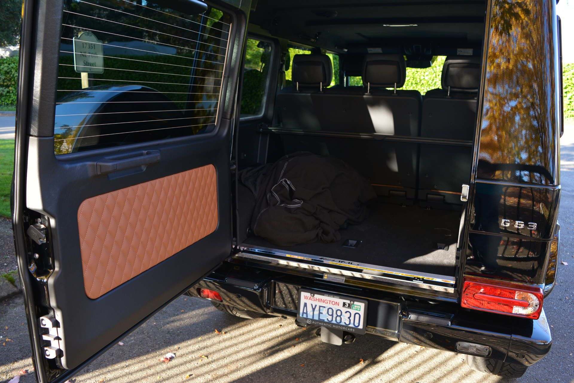 2016 Mercedes-Benz G63 AMG - 2016 G63 AMG Very low miles Black/Two tone Designo interior - Used - VIN WDCYC7DF4GX249933 - 1,200 Miles - 8 cyl - AWD - Automatic - SUV - Black - Redmond, WA 98052, United States