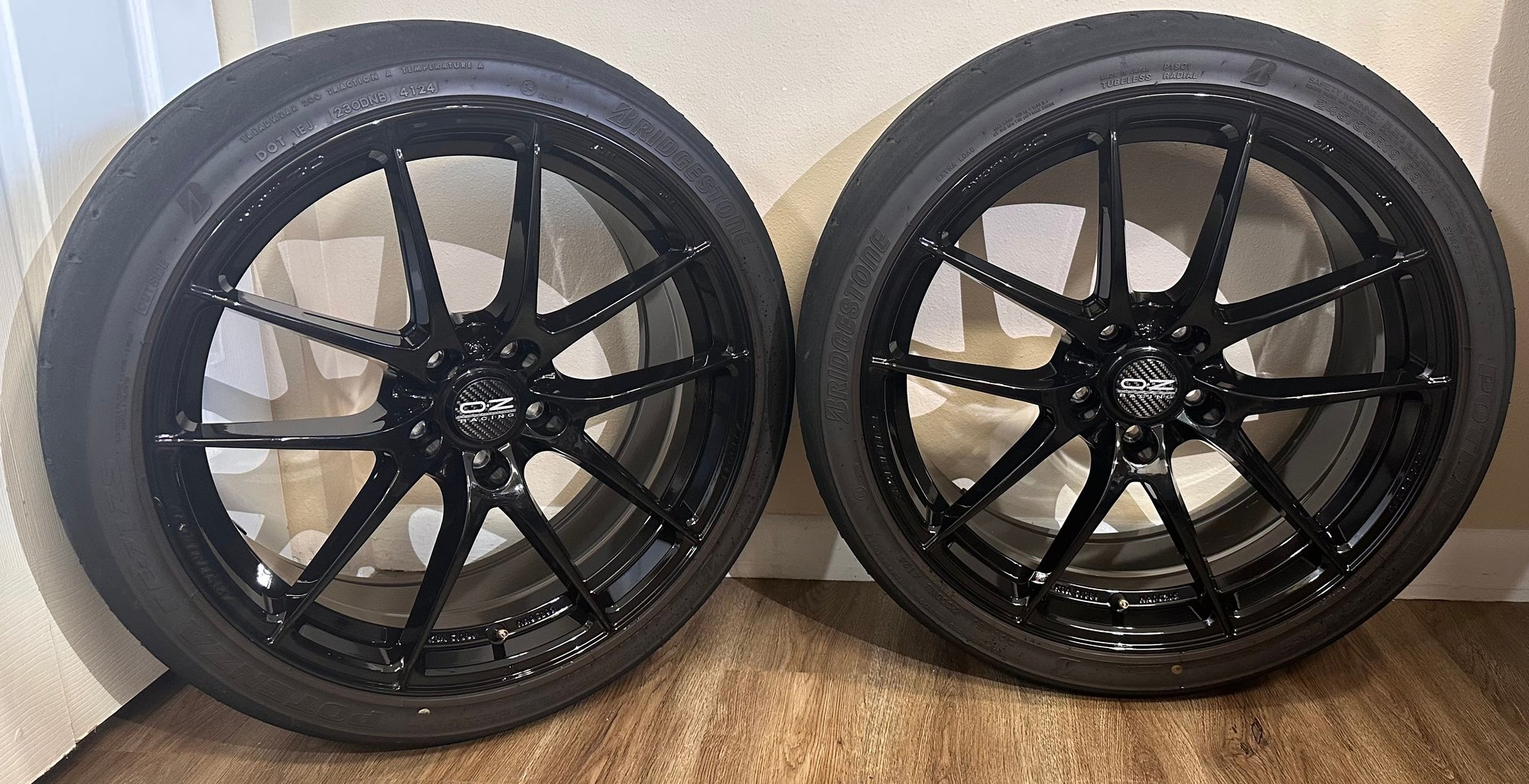Wheels and Tires/Axles - C63S sedan OZ Leggara and bridgestone RE71RS - Used - -1 to 2027  All Models - Fort Myers, FL 33901, United States