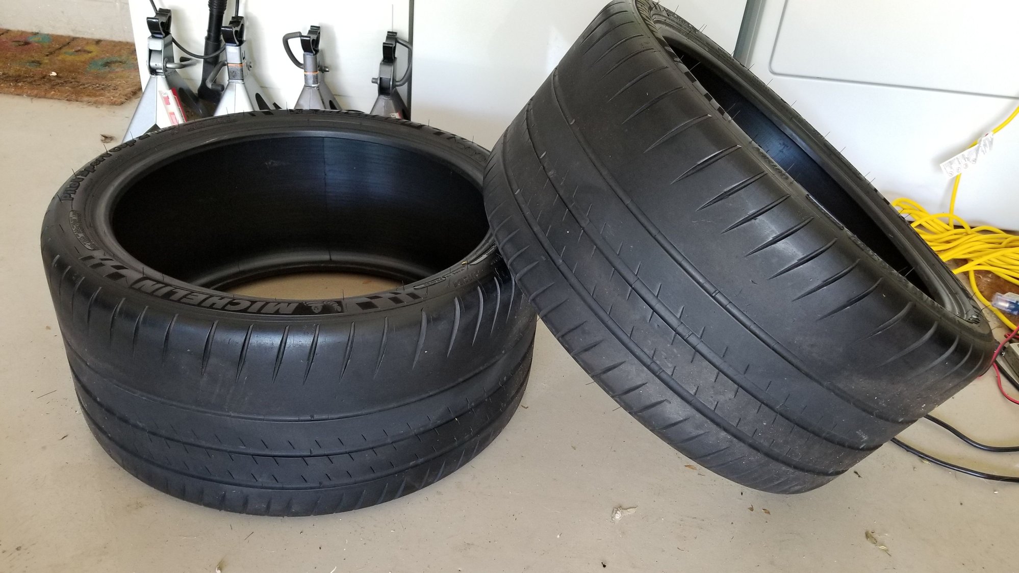 Wheels and Tires/Axles - (2) Michelin Sport Cup 2 TIRES. Mercedes Spec MO, AMG GT. 295/30/20 - Used - 2016 to 2019 Mercedes-Benz AMG GT S - 2015 to 2019 Mercedes-Benz AMG GT - Cleveland, OH 44145, United States