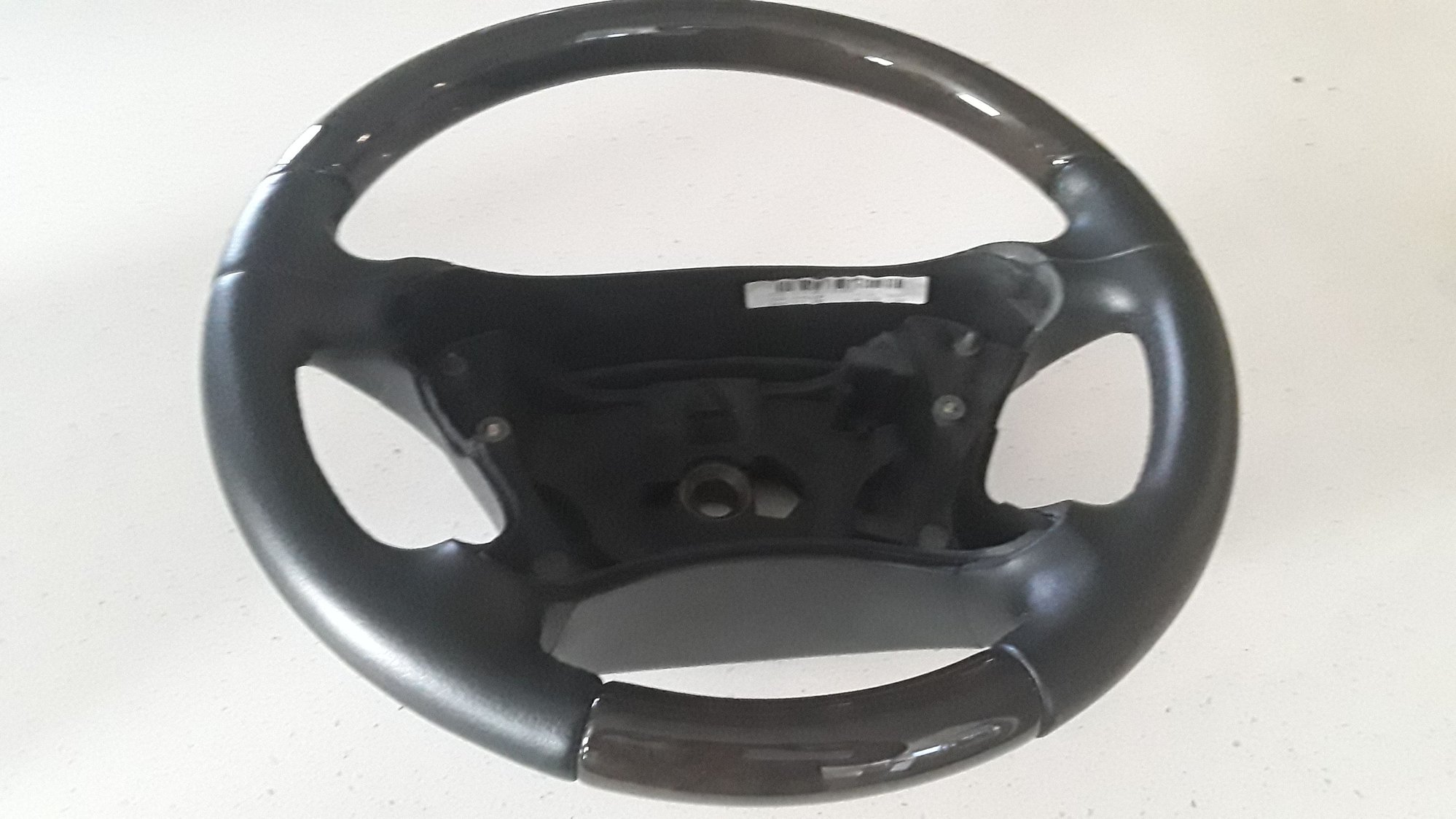 Interior/Upholstery - Never used Wood grain and leather steering wheel CLS 500 - Used - 2009 Mercedes-Benz CLS500 - 2007 to 2010 Mercedes-Benz CLS550 - 2005 to 2008 Mercedes-Benz E500 - Torrance, CA 90503, United States