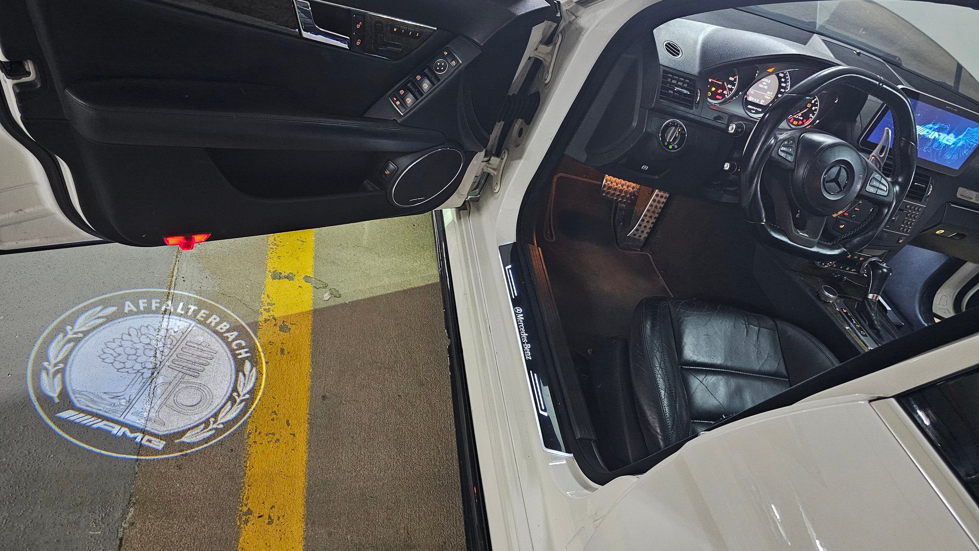 2009 Mercedes-Benz C63 AMG - For sale 2009 c63 - Used - VIN WDDGF77X59F303140 - 106,000 Miles - 8 cyl - 2WD - Automatic - Sedan - White - Arlington, VA 22204, United States
