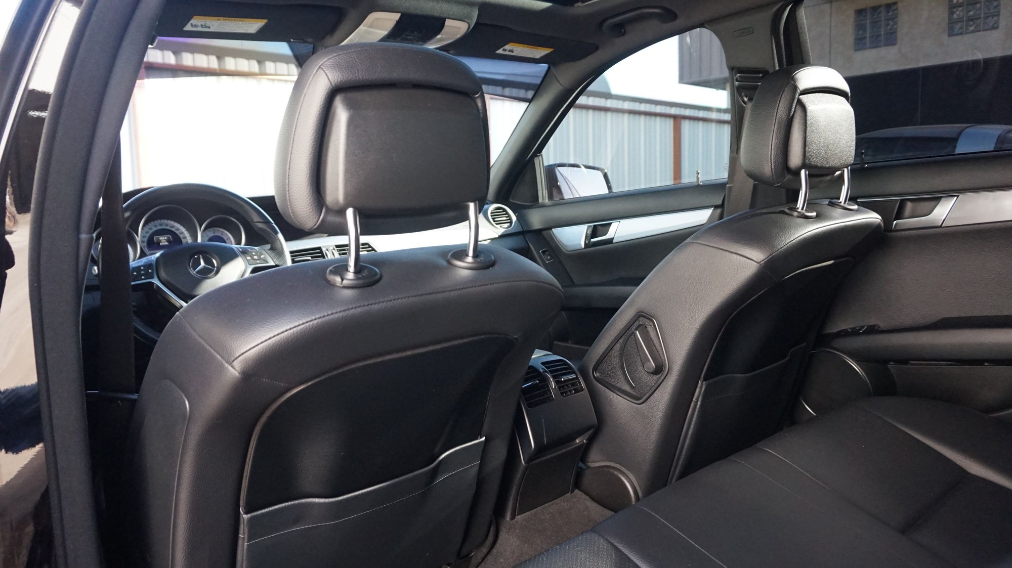 2013 Mercedes-Benz C250 - 2013 Mercedes-Benz C250 Sport - Used - VIN WDDGF4HB2DA809130 - 87,800 Miles - 4 cyl - 2WD - Automatic - Sedan - Black - Lubbock, TX 79423, United States