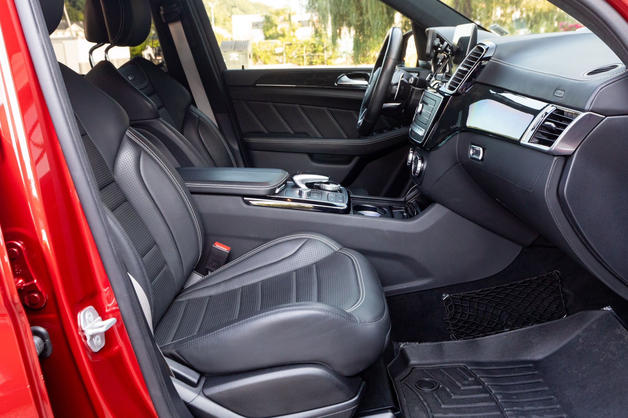 2016 Mercedes-Benz GLE63 AMG S - FOR SALE: 2016 GLE 63S AMG SUV Designo Cardinal Red - Used - VIN 4JGDA7FB6GA786239 - 41,020 Miles - 8 cyl - AWD - Automatic - SUV - Red - Roslyn, NY 11576, United States