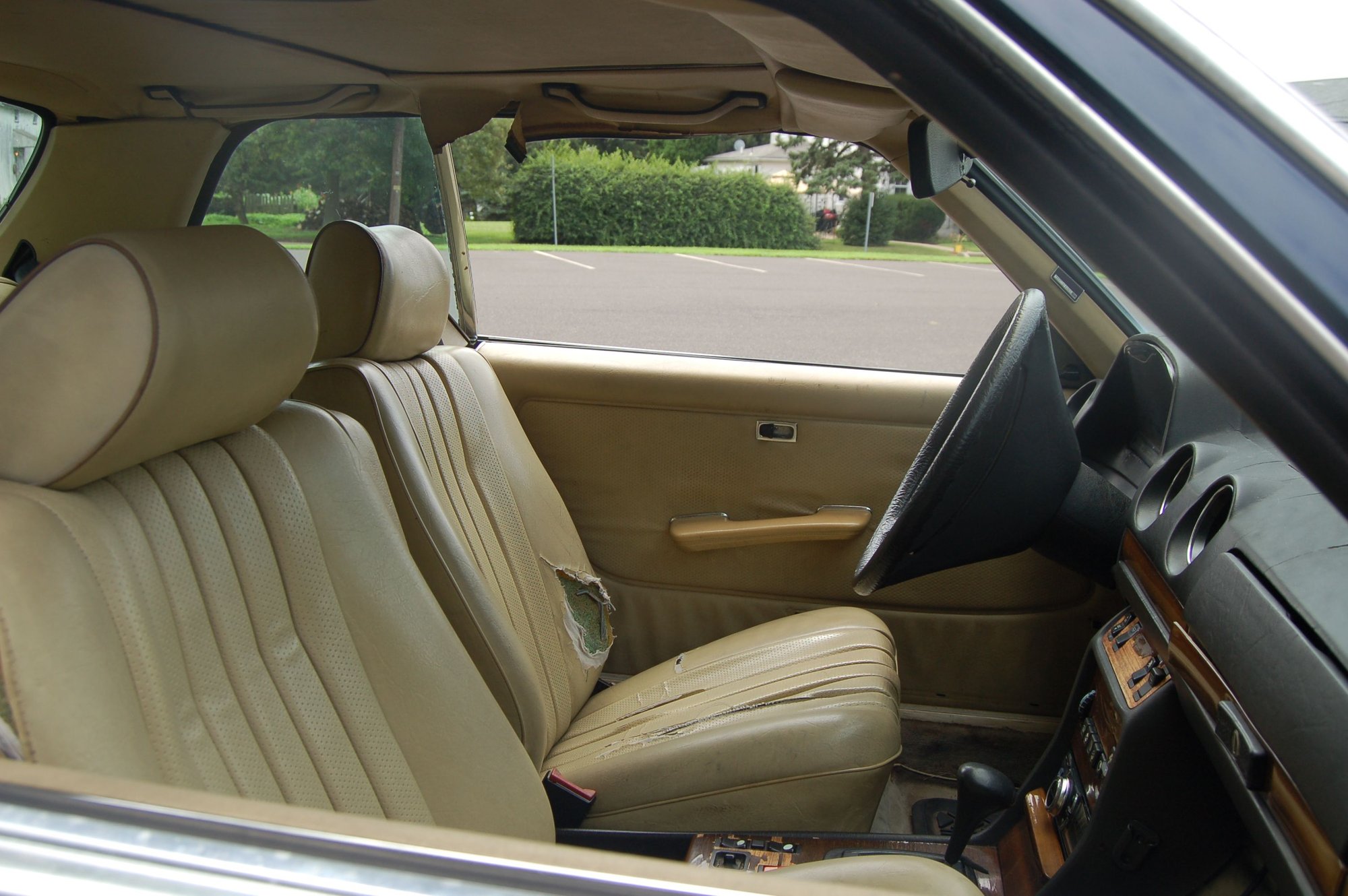 1983 Mercedes-Benz 300CD - Coupe Classic in Midnight Blue - Used - VIN WDBAB53A4DB003220 - 315,000 Miles - 5 cyl - 2WD - Automatic - Coupe - Blue - Souderton, PA 18964, United States