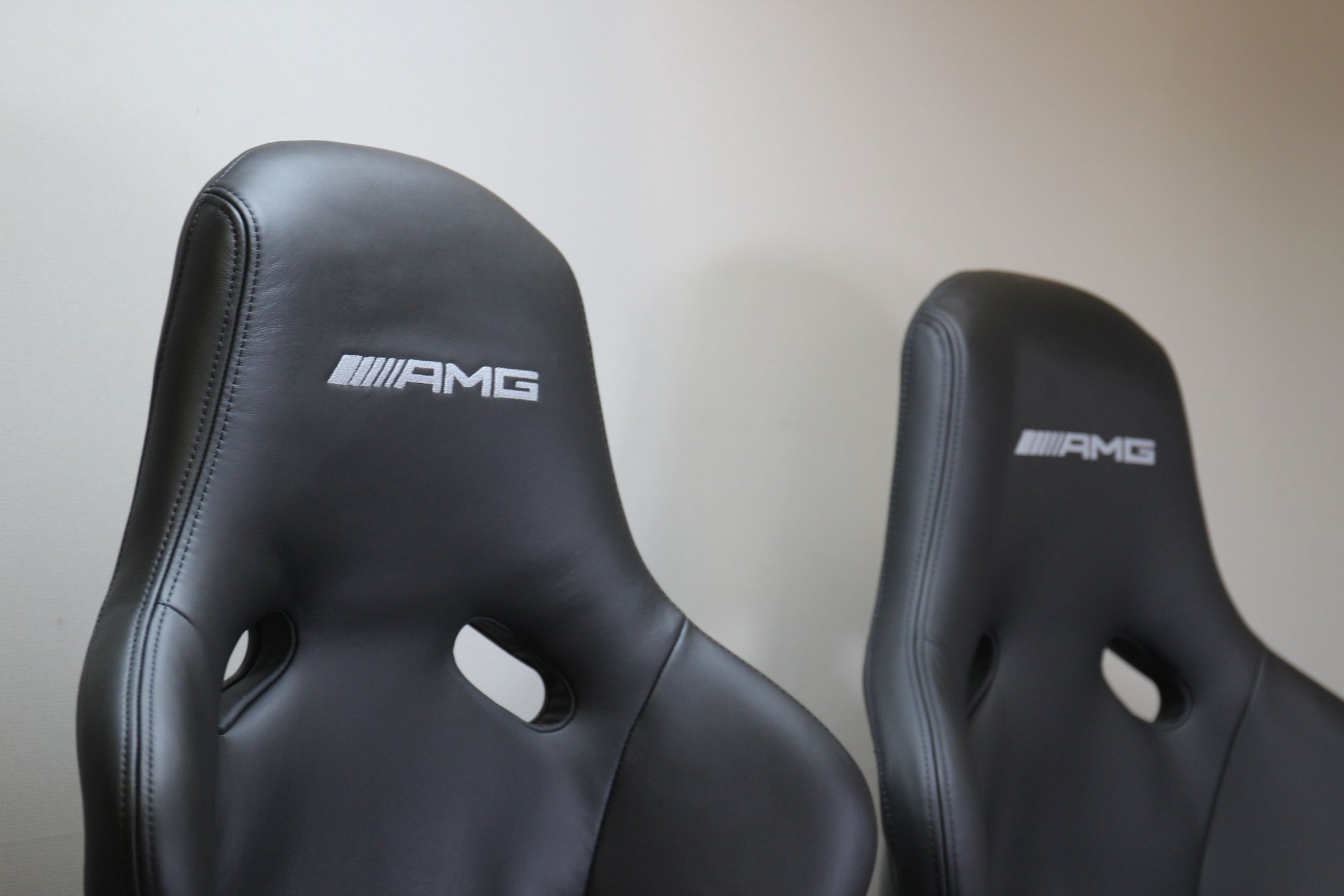 Interior/Upholstery - New genuine Mercedes SLS AMG Recaro bucket seats Leather/Alcantara - New - 2010 to 2015 Mercedes-Benz SLS AMG - Riga, Latvia