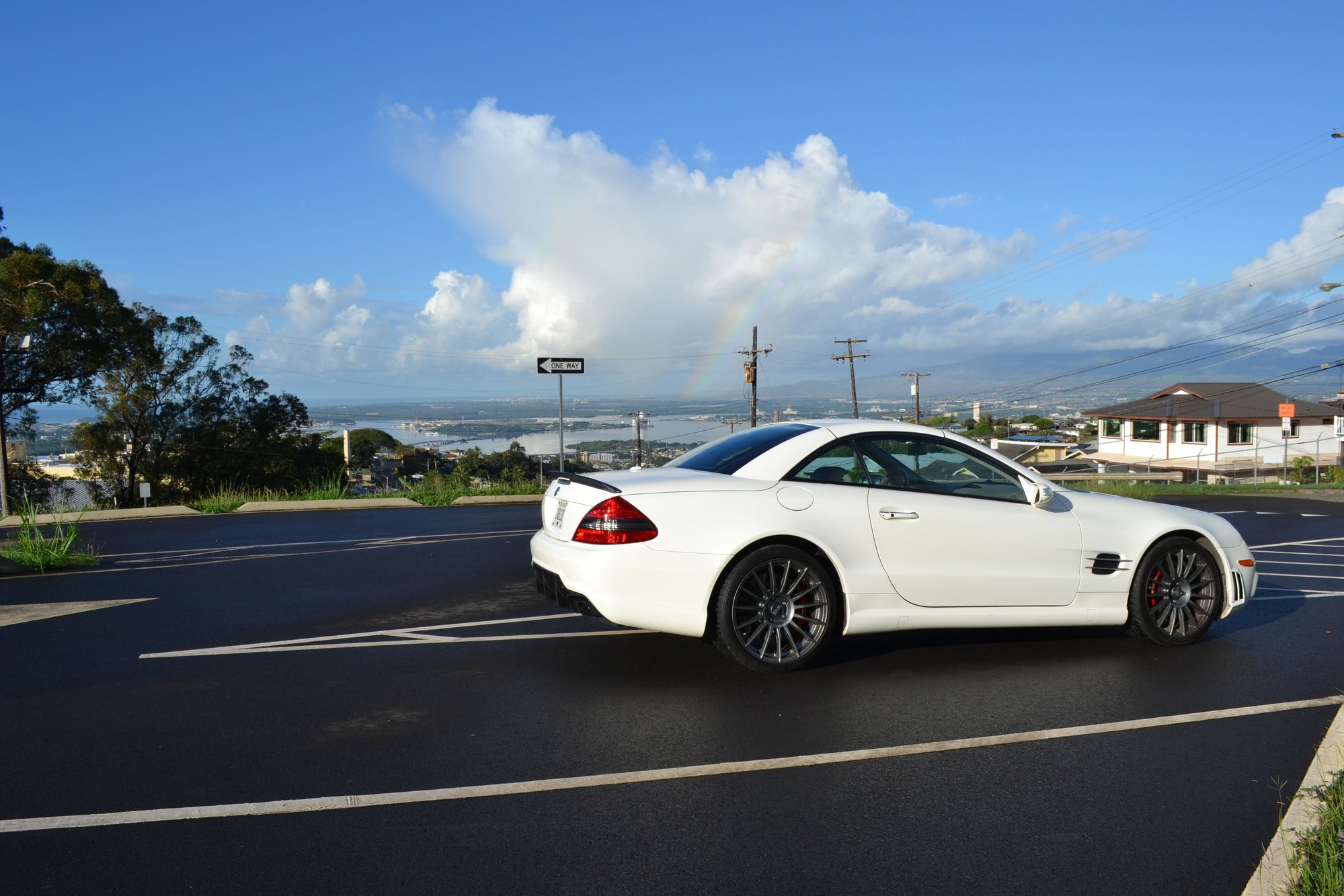 2007 Mercedes-Benz SL65 AMG - 2007 Mercedes Benz SL65 AMG Roadster, White/Tan, 81,000 Miles, $39K - Used - VIN WDBSK79FX7F131946 - 81,200 Miles - 12 cyl - 2WD - Automatic - Convertible - White - Hilo, HI 96720, United States
