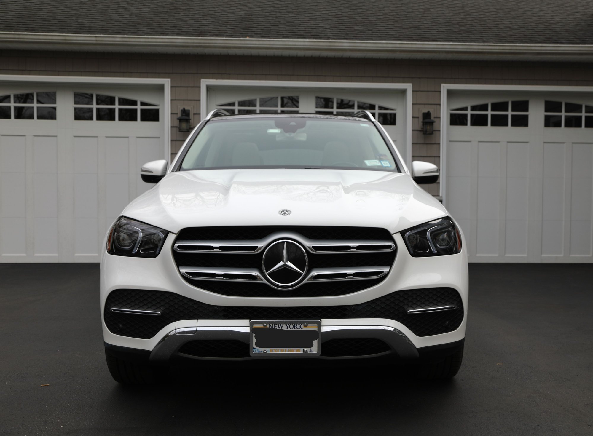 2020 Mercedes-Benz GLE450 - FS: 2020 Mercedes GLE 450 4matic Has Mercedes extended warranty until March 2026 - Used - VIN 4JGFB5KB8LA218665 - 64,229 Miles - 6 cyl - AWD - SUV - White - Dix Hills, NY 11746, United States