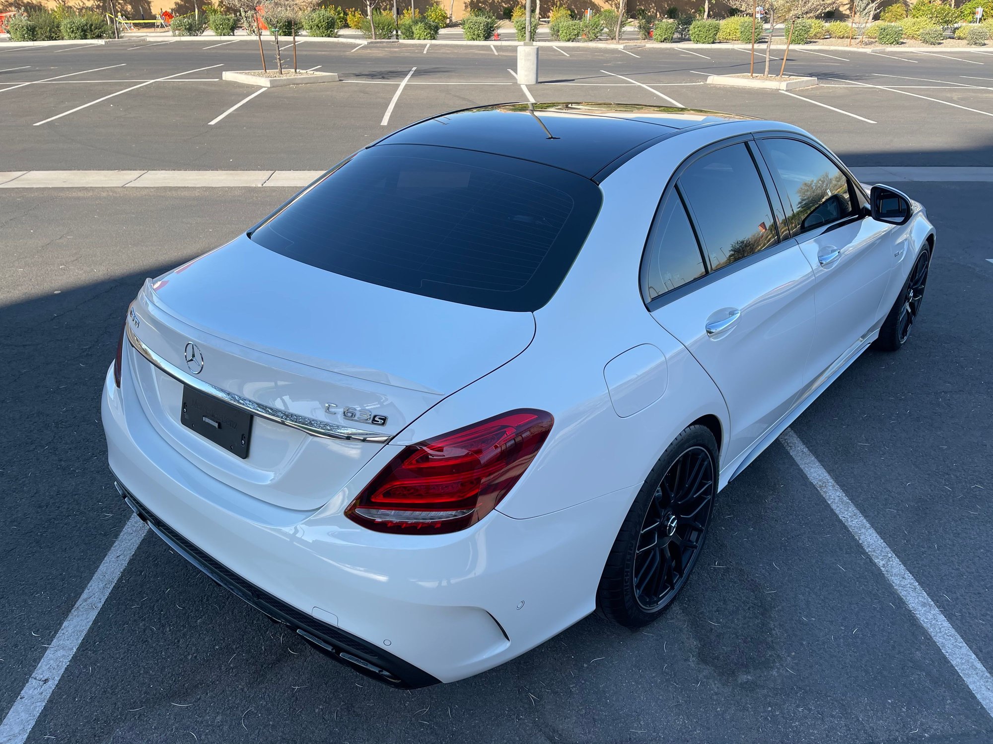 2018 Mercedes-Benz C63 AMG S - 2018 Mercedes Benz C63S AMG - Used - VIN 55SWF8HB9JU247919 - 32,256 Miles - 8 cyl - 2WD - Automatic - Sedan - White - Tempe, AZ 85281, United States