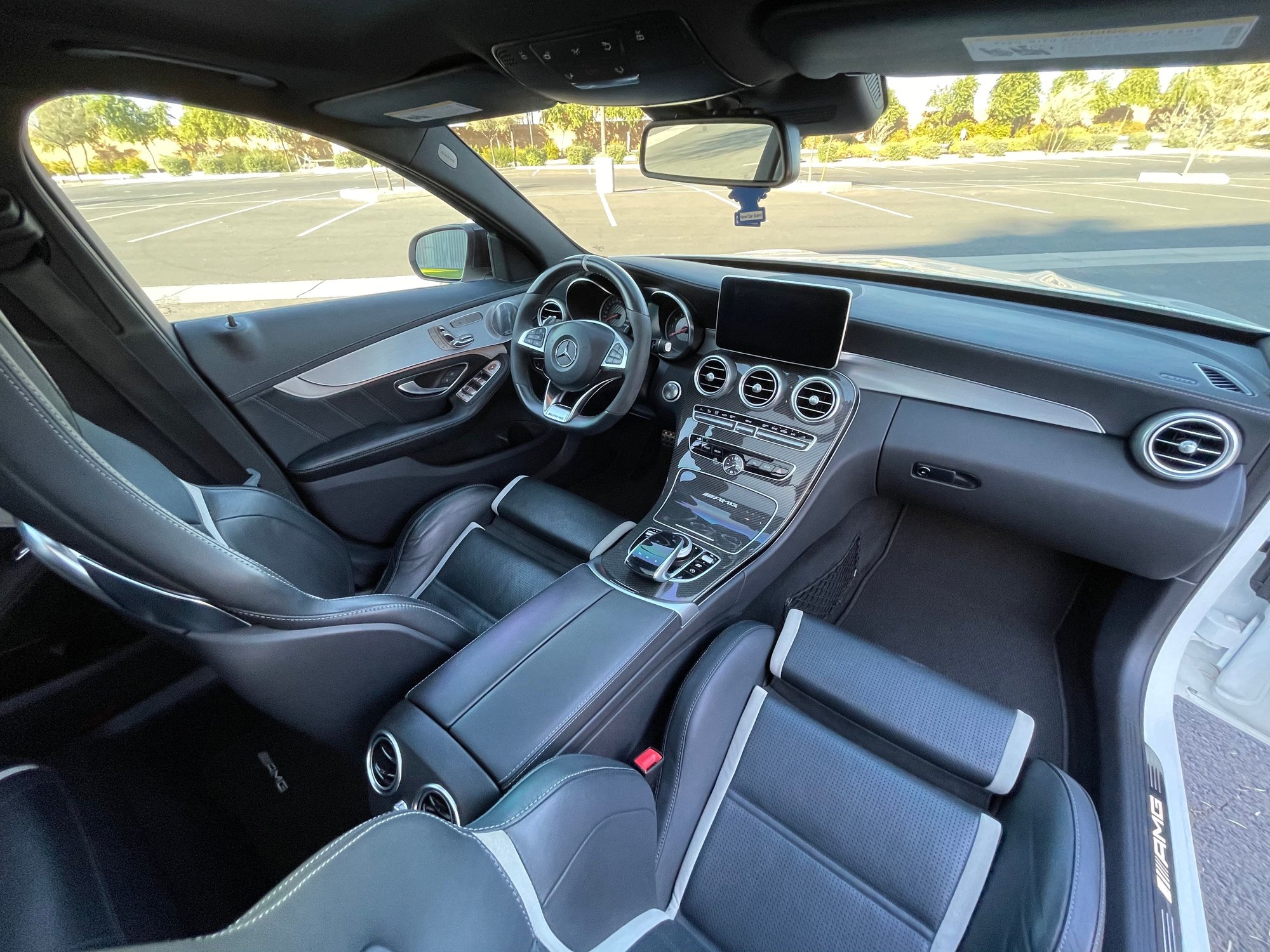 2018 Mercedes-Benz C63 AMG S - 2018 Mercedes Benz C63S AMG - Used - VIN 55SWF8HB9JU247919 - 32,256 Miles - 8 cyl - 2WD - Automatic - Sedan - White - Tempe, AZ 85281, United States