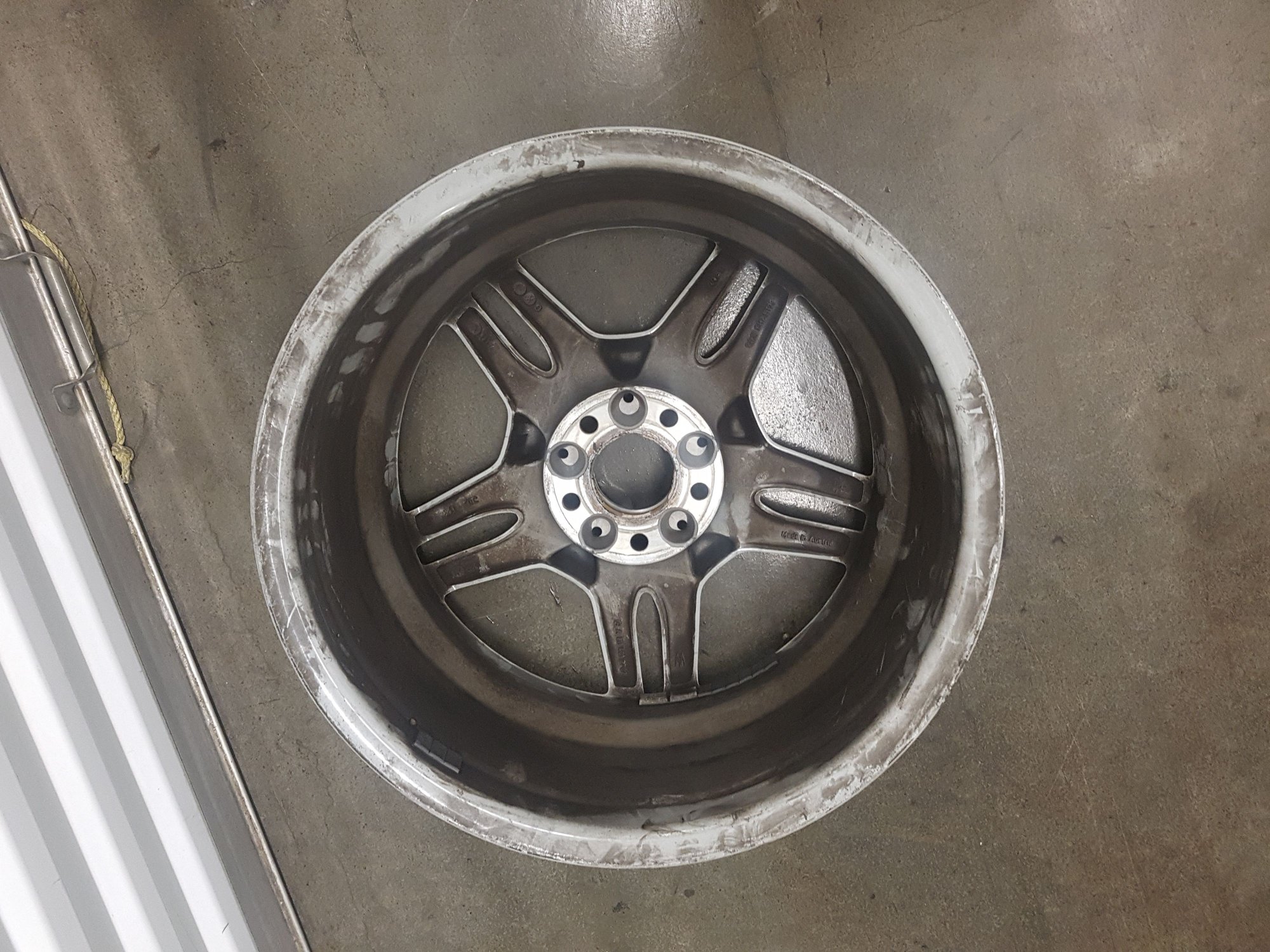 Wheels and Tires/Axles - Mercedes E55 2003 2004 2005 2006 18" OEM Rim Wheel Rear 65317 A2114012702 - Used - 2003 to 2006 Mercedes-Benz E55 AMG - Los Angeles, CA 90034, United States