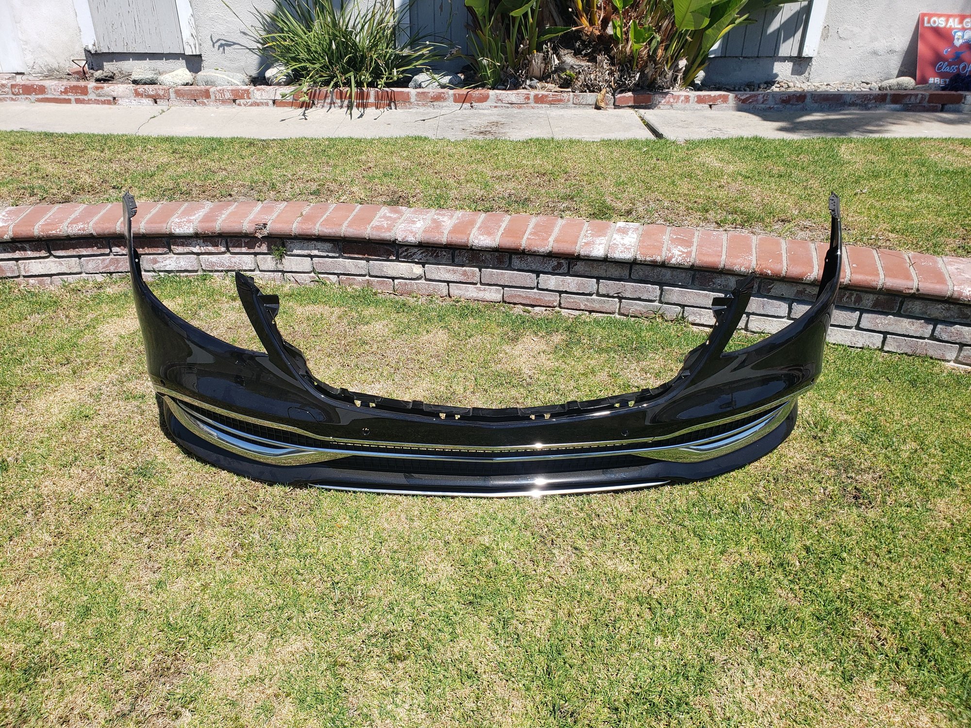 Exterior Body Parts - 2020 Maybach S650 X222 exterior body parts- Front bumper, grill, rear insert w/tips - New - 2020 Maybach All Models - Seal Beach, CA 90740, United States