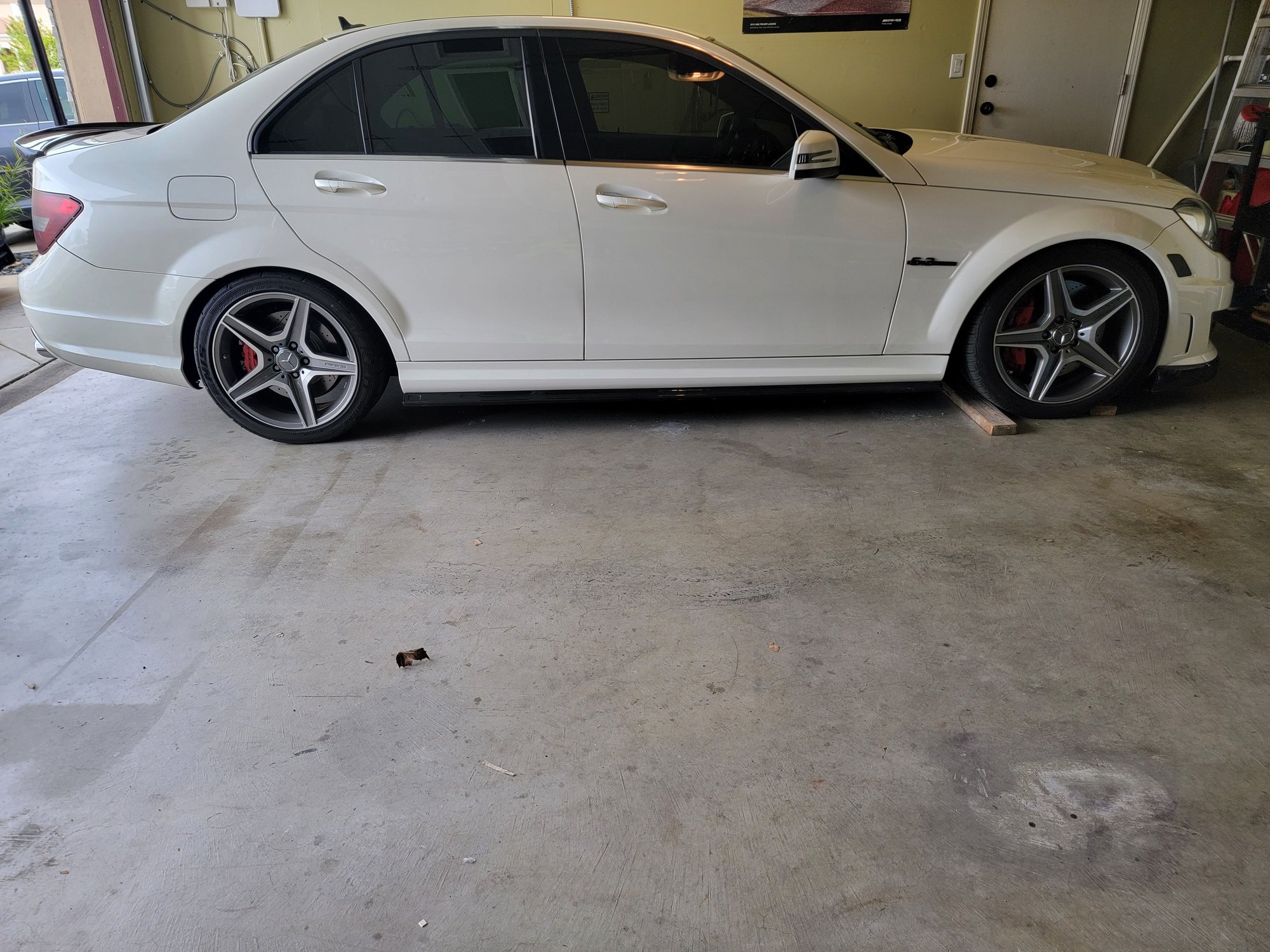 2013 Mercedes-Benz C63 AMG - 2013 Mercedes-Benz C63 AMG Sedan Original Owner - Used - VIN WDDGF7HB1DA842542 - 69,108 Miles - 8 cyl - 2WD - Automatic - Sedan - White - Sacramento, CA 95835, United States