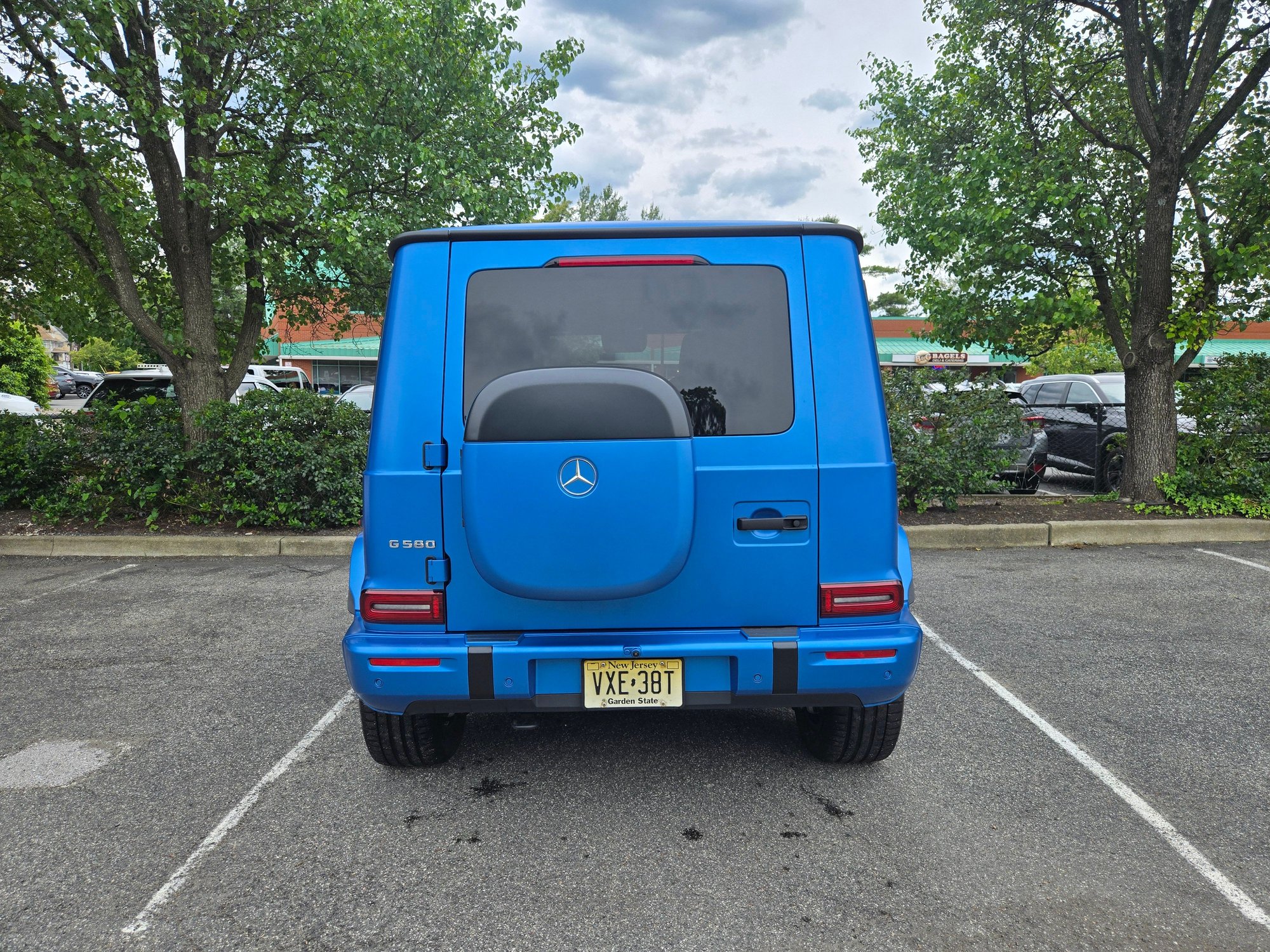 2025 Mercedes-Benz G-Class - 2025 G580 South Sea Blue Magno For Sale (NJ Tax Discount) - Used - VIN W1NWM0ABXSX017325 - 3,500 Miles - Franklin Lakes, NJ 07417, United States