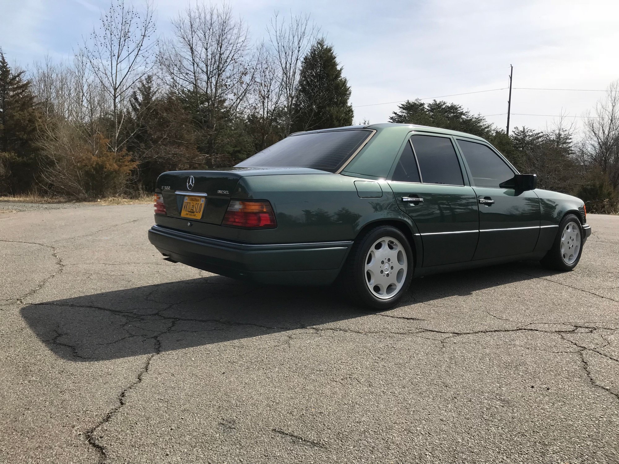 1995 Mercedes-Benz E300 - 1995 Mercedes-Benz E300 Diesel (Garage kept, dealership serviced, adult owned) - Used - VIN WDBEB31E6SC157429 - 239,801 Miles - 6 cyl - 2WD - Automatic - Sedan - Other - Manassas Park, VA 20111, United States