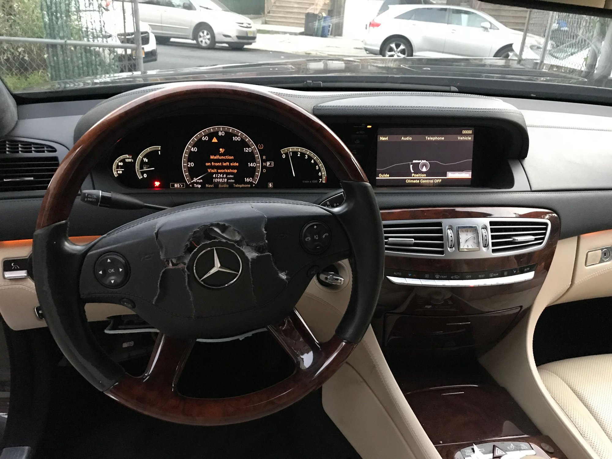 2007 Mercedes-Benz CL550 - 2007 Mercedes Benz CL550 CRASHED - Used - VIN WDDEJ71X97A002508 - 108,000 Miles - 8 cyl - 2WD - Automatic - Coupe - Black - New York, NY 11101, United States