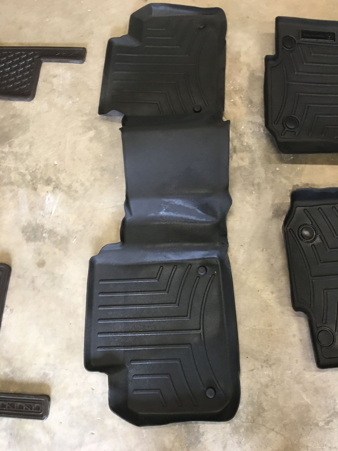 Accessories - 2013 -17 GL All season  floor Mats - Used - 2013 to 2018 Mercedes-Benz GL550 - Sykesville, MD 21784, United States