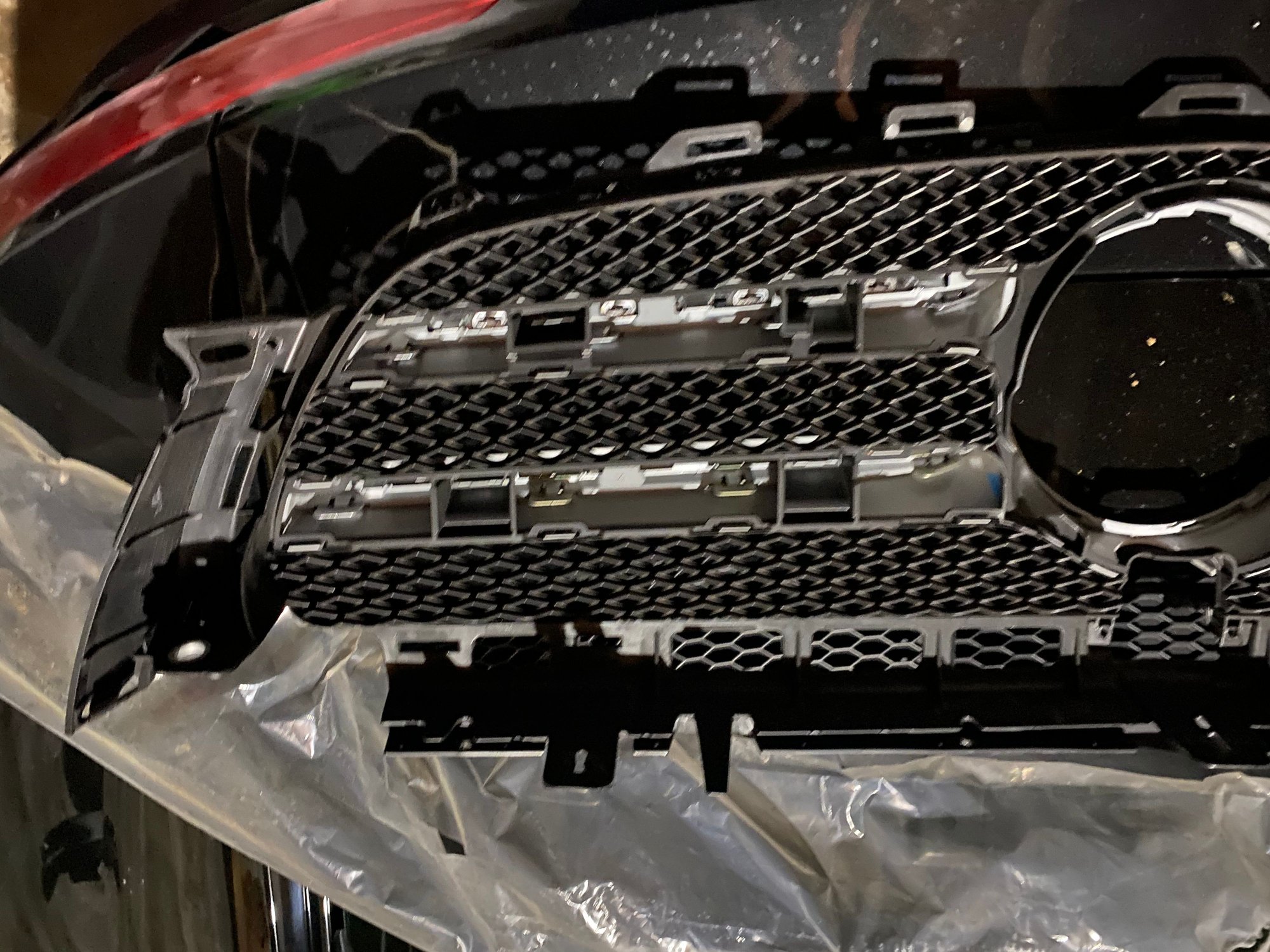 Exterior Body Parts - Mercedes benz E300 front grill W/ Cam hole - Used - 2017 to 2019 Mercedes-Benz E300 - Flushing, NY NY, United States