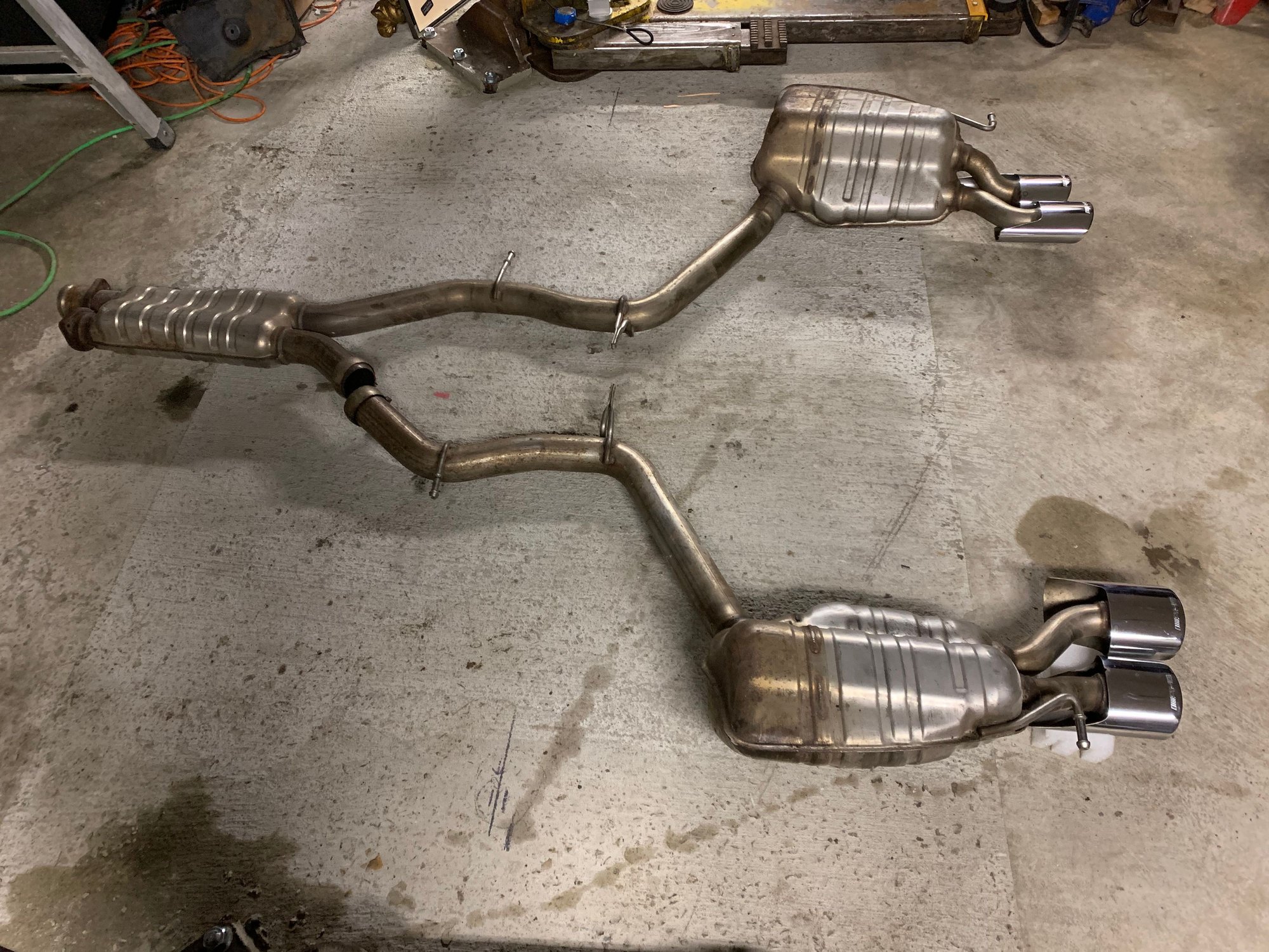 Engine - Exhaust - 2006 E55 stock oem exhaust - Used - College Point, NY 11356, United States