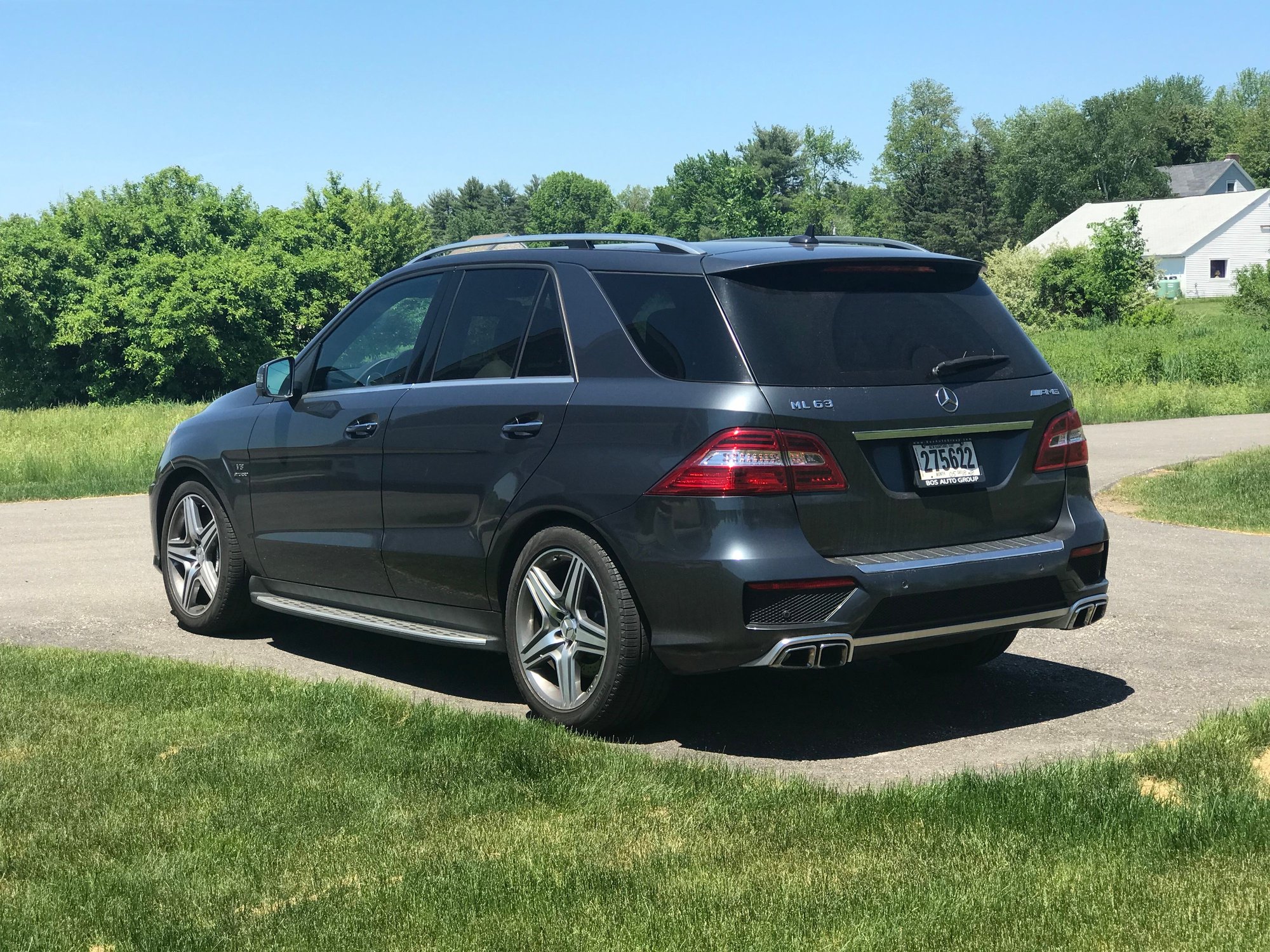 2012 Mercedes-Benz ML63 AMG - 2012 ML63 - Used - VIN 4jgda7eb3ca042917 - 62,000 Miles - 8 cyl - AWD - Automatic - SUV - Gray - Bow, NH 03304, United States