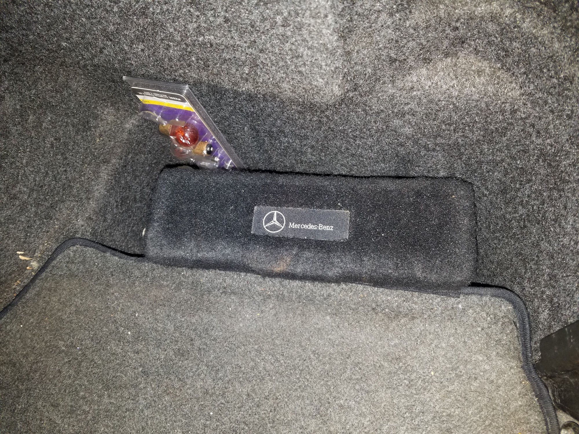 1999 Mercedes-Benz C280 - Beautiful 1999 C280. Priced To Sell Fast! - Used - VIN WDBHA29G4XA749625 - 6 cyl - 2WD - Automatic - Sedan - Gold - Chicago North Suburbs, IL 60193, United States
