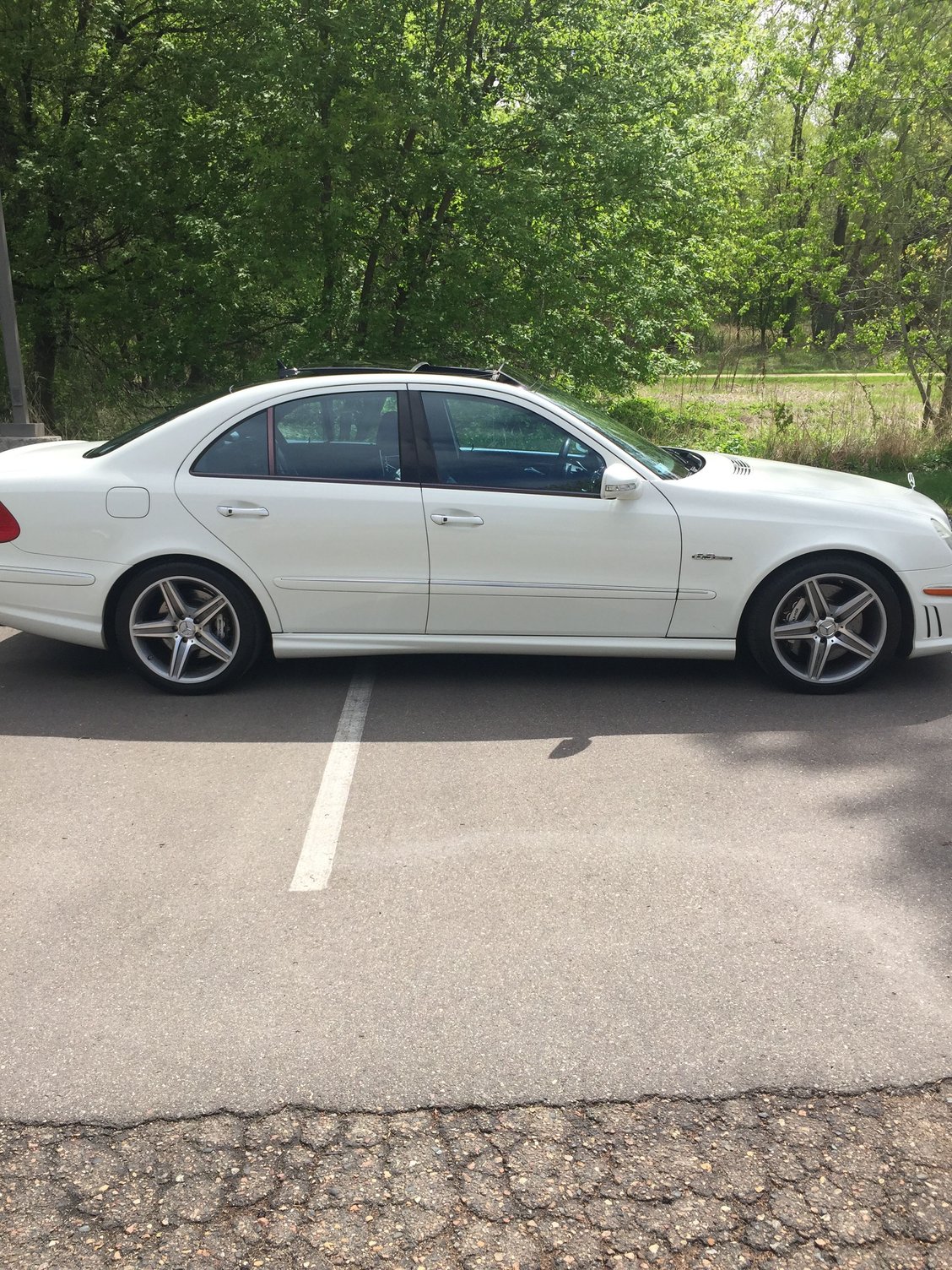 2008 Mercedes-Benz E63 AMG - 2008 Mercedes Benz E63 AMG - Used - VIN WDBUF77X38B226981 - 79,216 Miles - 8 cyl - 2WD - Automatic - Sedan - White - Minnetonka, MN 55345, United States