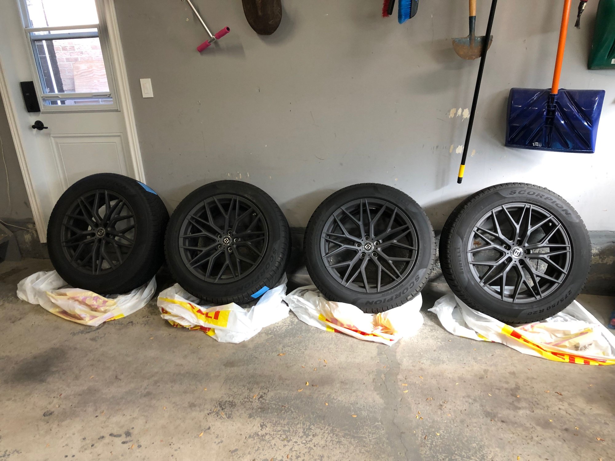 Wheels and Tires/Axles - Mercedes GLE 63/ 63s snow package - Used - 2016 to 2019 Mercedes-Benz GLE63 AMG S - Markham, ON L3R6J6, Canada