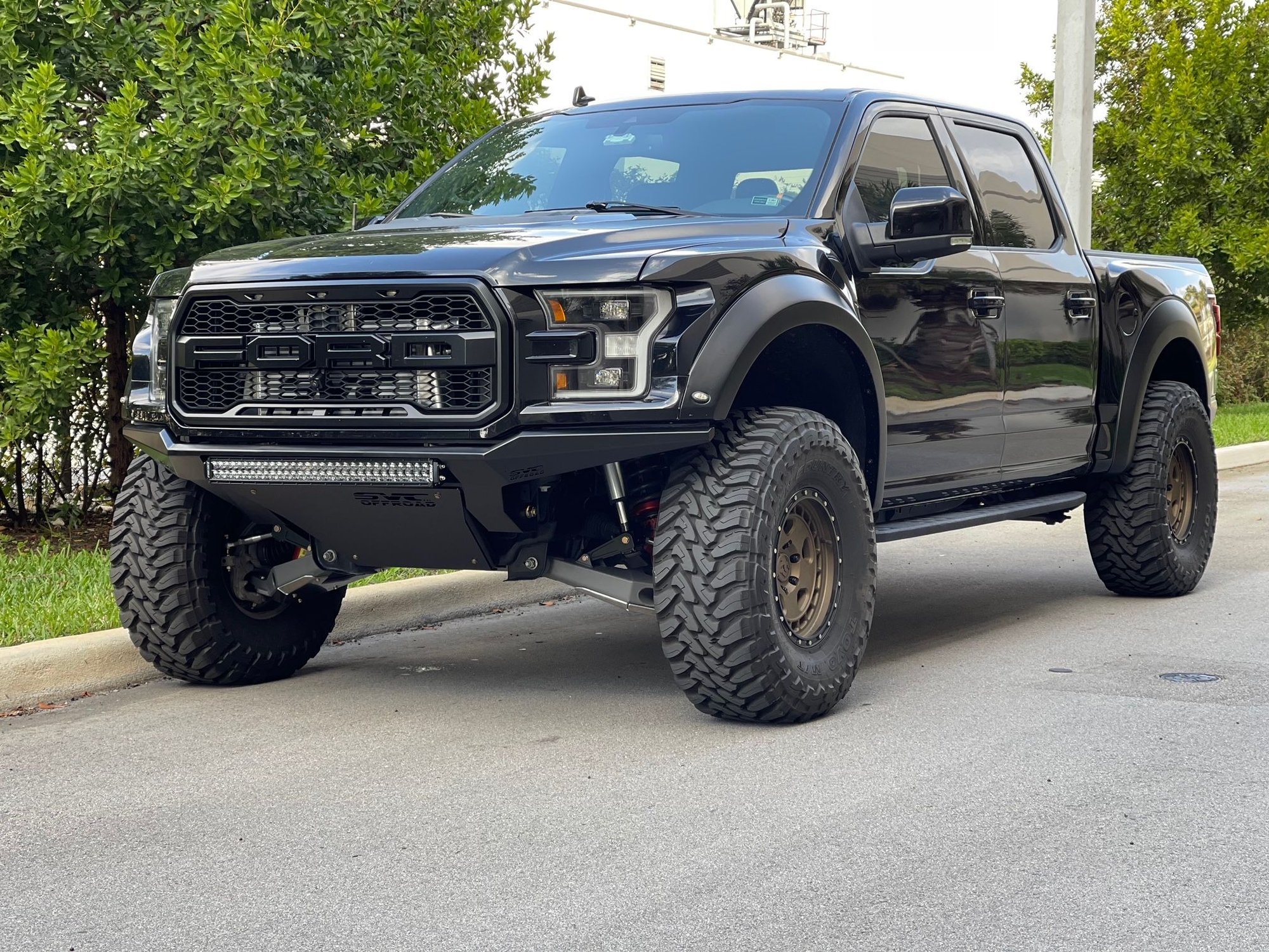 2019 Ford F-150 - 2019 Ford Raptor - Used - VIN 1FTFW1RG5KFA07623 - 45,799 Miles - 6 cyl - Automatic - Truck - Black - Boca Raton, FL 33496, United States