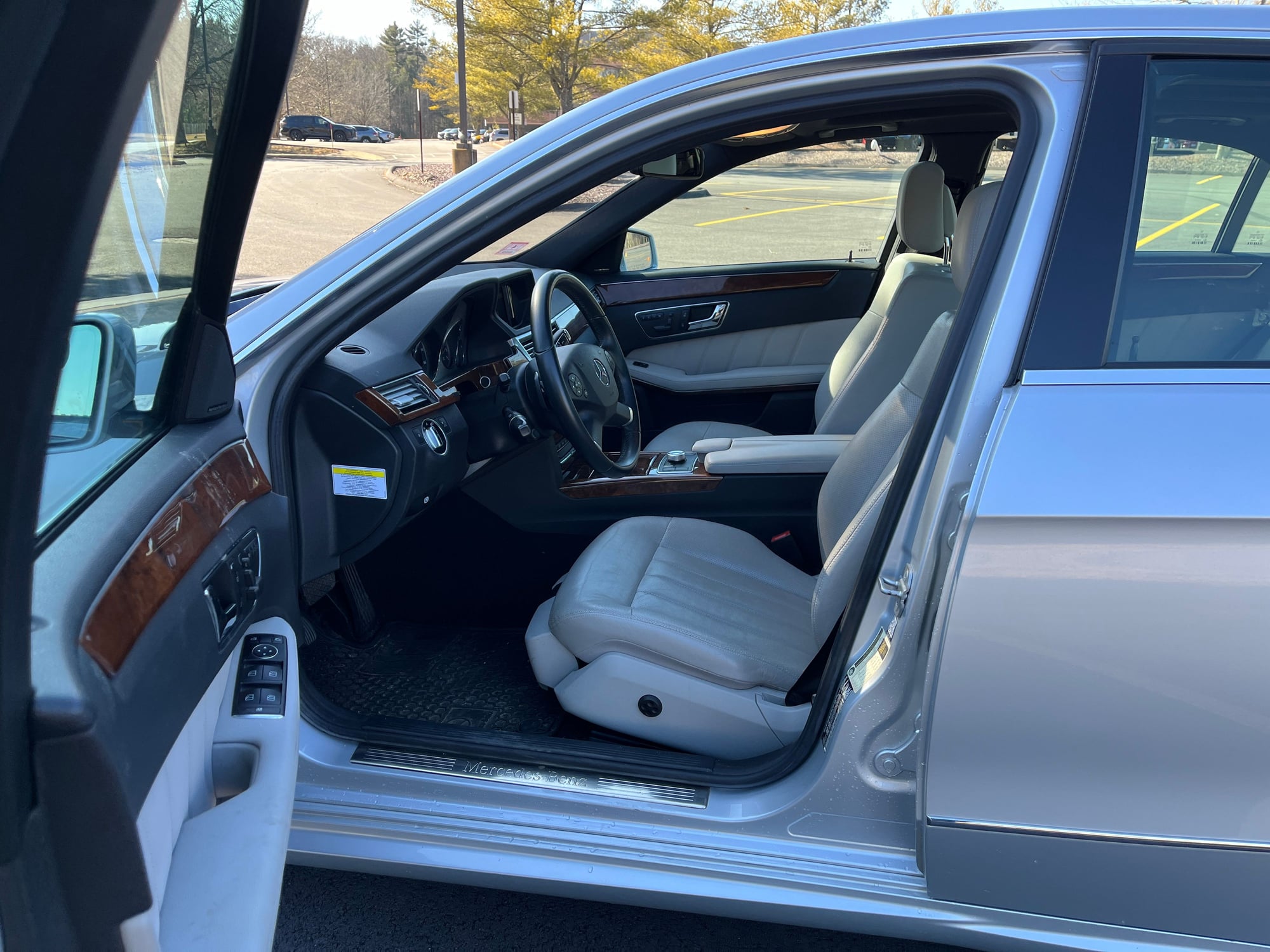 2011 Mercedes-Benz E550 - 2011 Mercedes-Benz E550 4matic Sport Iridium Silver/ Gray Leather - Used - VIN WDDHF9AB7BA313068 - 116,059 Miles - 8 cyl - AWD - Automatic - Sedan - Silver - Easton, MA 02375, United States