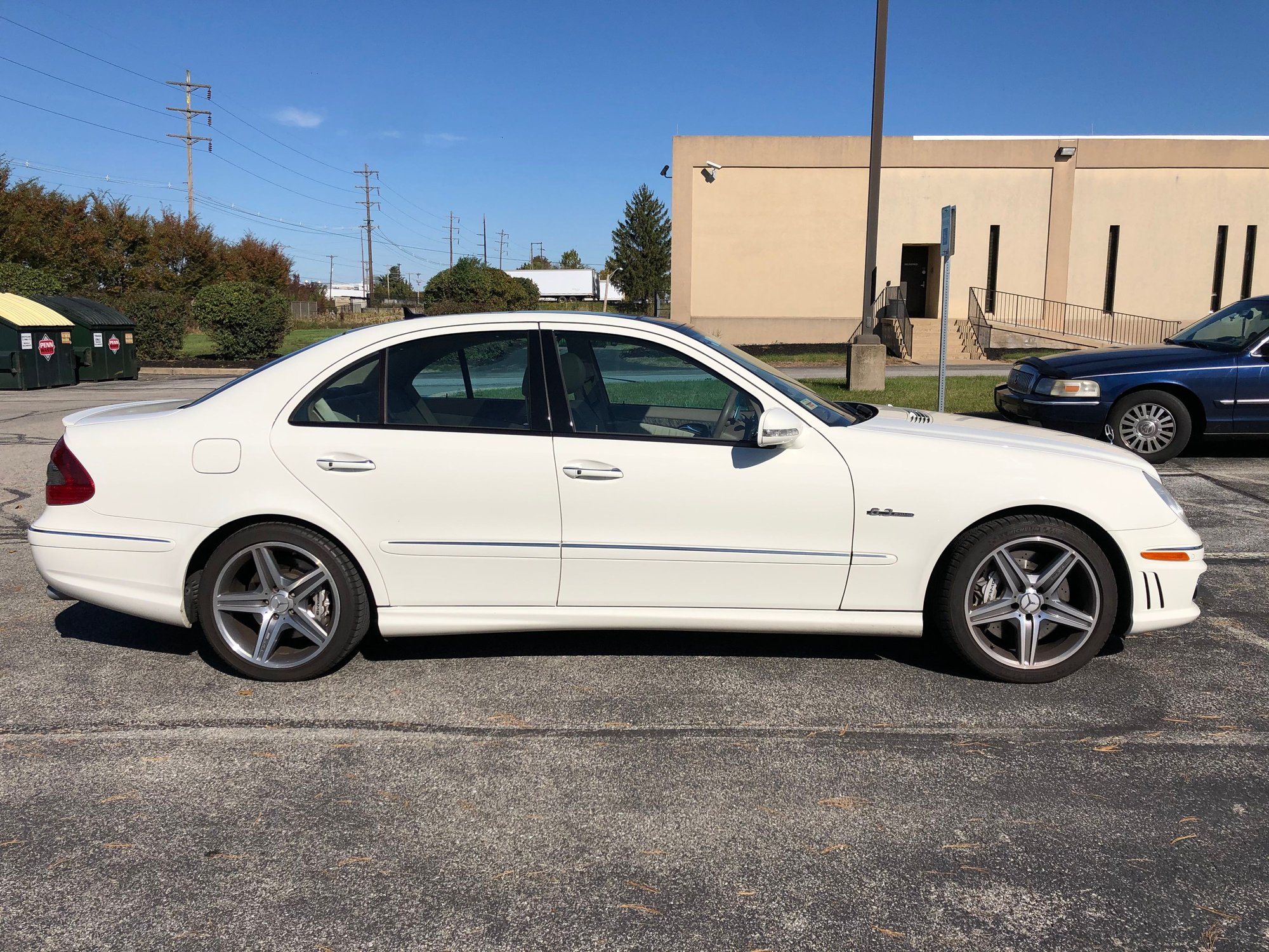 2009 Mercedes-Benz E63 AMG - Excellent Condition W211 E63 - Used - VIN WDBUF77X89B411514 - 122,000 Miles - 8 cyl - 2WD - Automatic - Sedan - White - Washington, DC 20001, United States