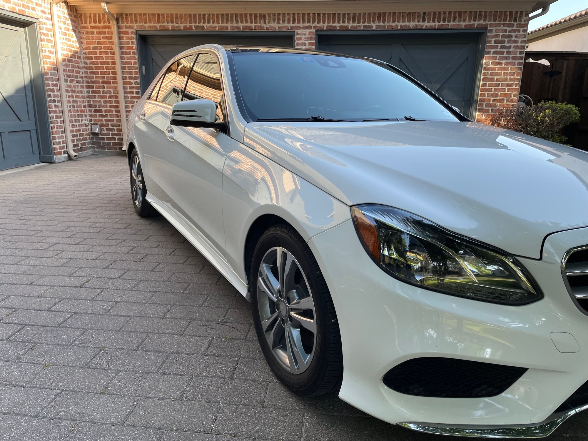 2014 Mercedes-Benz E250 - 2014 Mercedes-Benz E250 Bluetec - Extremely Clean, Well Serviced - Used - VIN WDDHF0EB7EA853496 - 129,500 Miles - 4 cyl - 2WD - Automatic - Sedan - White - Dallas, TX 75230, United States