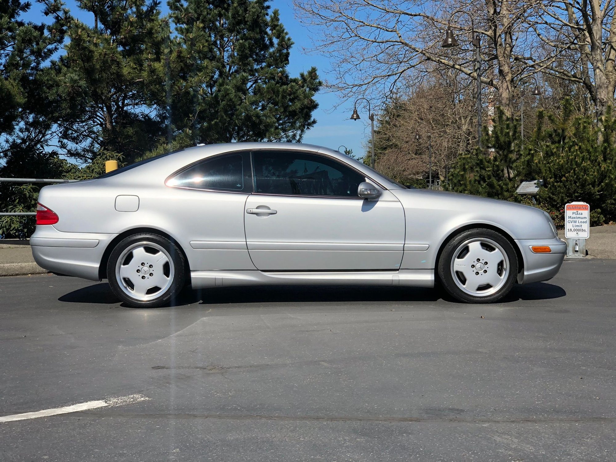 2001 Mercedes-Benz CLK55 AMG - 2001 CLK55 AMG 75k miles - Used - VIN wdblj74g71f168273 - 8 cyl - 2WD - Automatic - Coupe - Silver - Seattle, WA 98116, United States