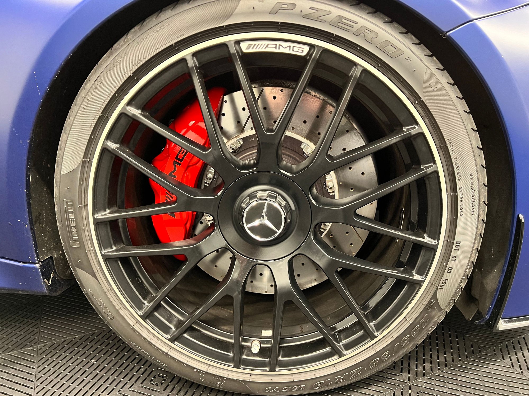 2018 Mercedes-Benz C63 AMG S - This is your chance to own a COLLECTOR QUALITY last of the V8 AMG C63s coupe. - Used - VIN WDDWJ8HBXJF597349 - 35,186 Miles - 8 cyl - 2WD - Automatic - Coupe - Blue - Fresno, CA 93711, United States