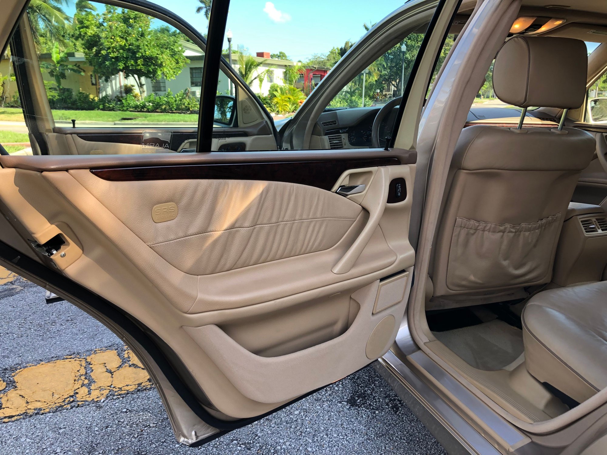2001 Mercedes-Benz E320 - 2001 Mercedes Benz E320 Station Wagon 47k miles - Used - VIN WDBJH65J81B257851 - 47,000 Miles - 6 cyl - 2WD - Automatic - Wagon - Gold - North Bay Village, FL 33141, United States