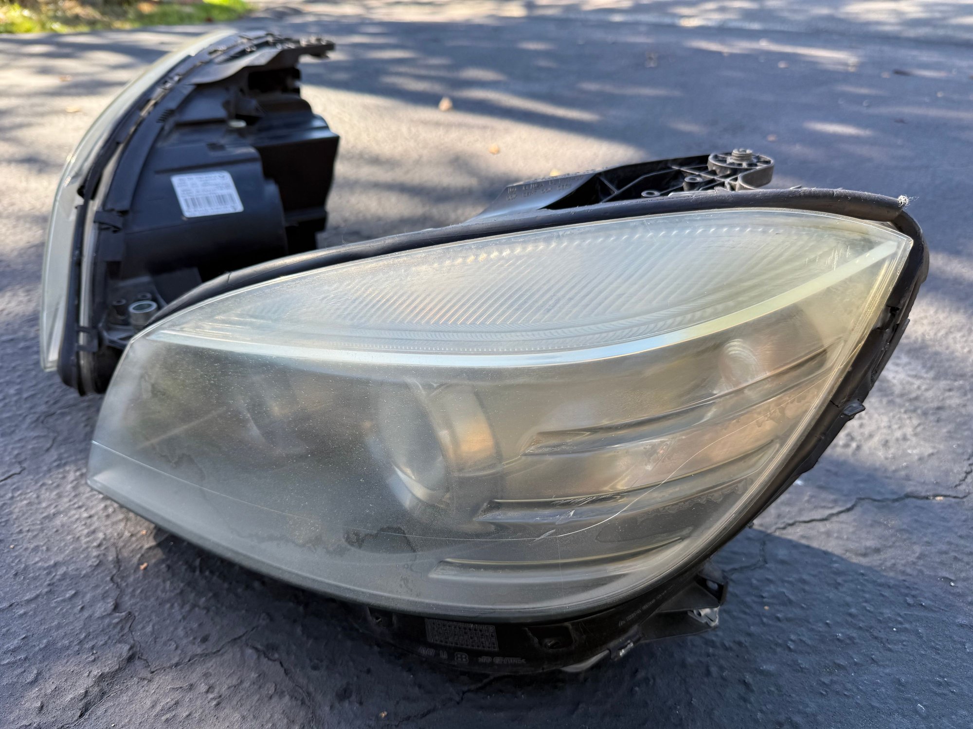 Lights - W204 C63 Headlight Set - Used - 2008 to 2011 Mercedes-Benz C63 AMG - Aptos, CA 95003, United States
