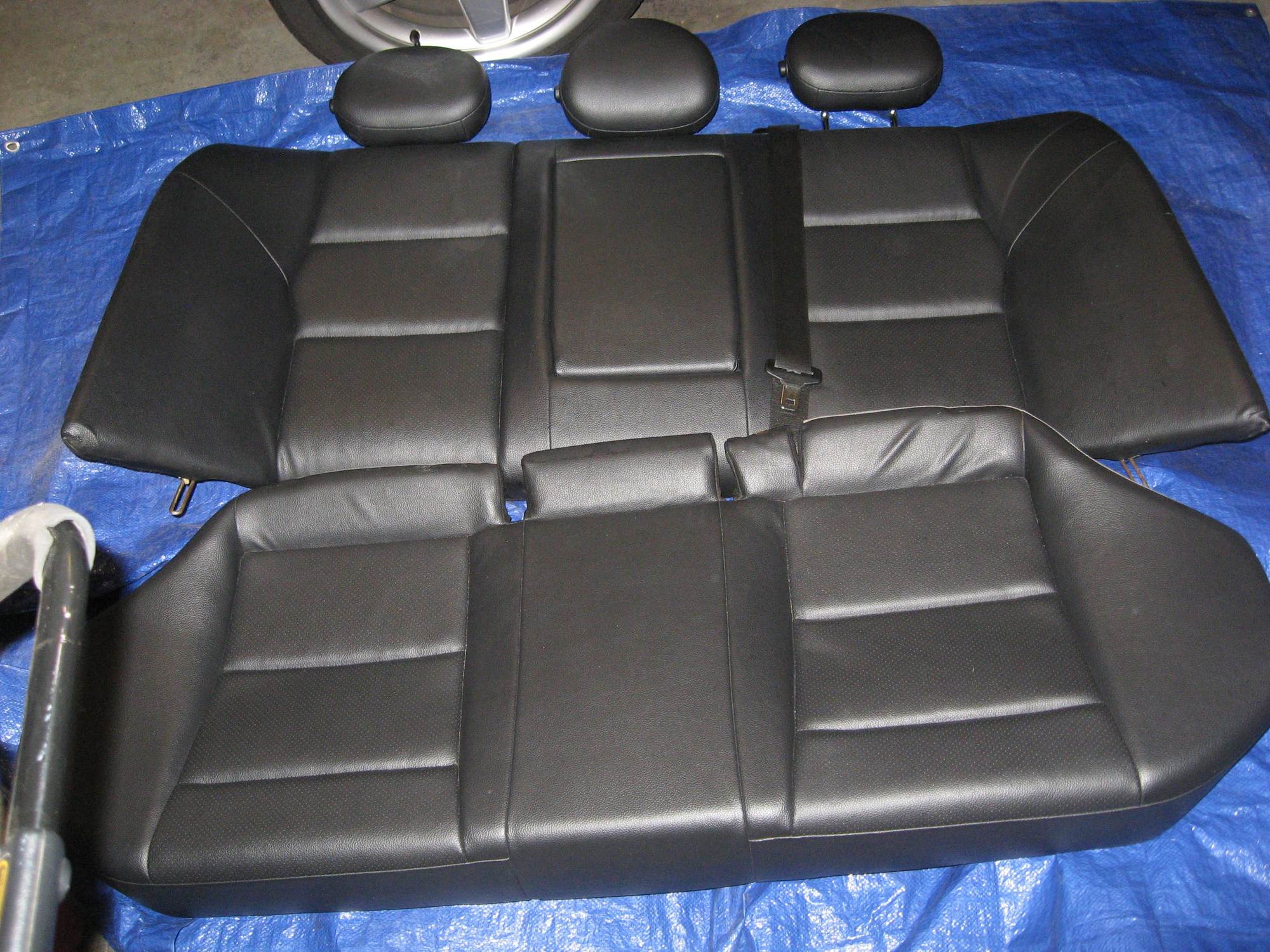 Interior/Upholstery - 2005 C230 Rear Seat - Used - 2001 to 2007 Mercedes-Benz C230 - 2001 to 2007 Mercedes-Benz C240 - 2001 to 2007 Mercedes-Benz C320 - North Chesterfield, VA 23236, United States
