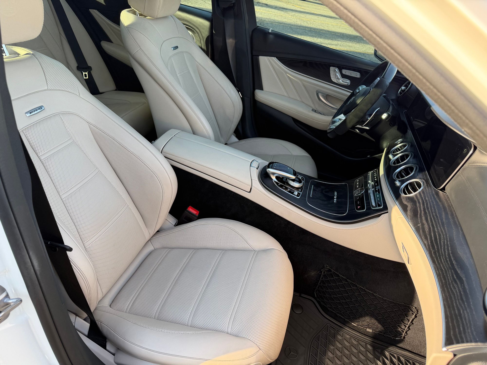 2020 Mercedes-Benz E63 AMG S - 2020 Mercedes Benz E63 AMG S - Used - VIN WDDZF8KB0LA714962 - 64,000 Miles - 8 cyl - AWD - Automatic - Sedan - White - Rochester Hills, MI 48307, United States