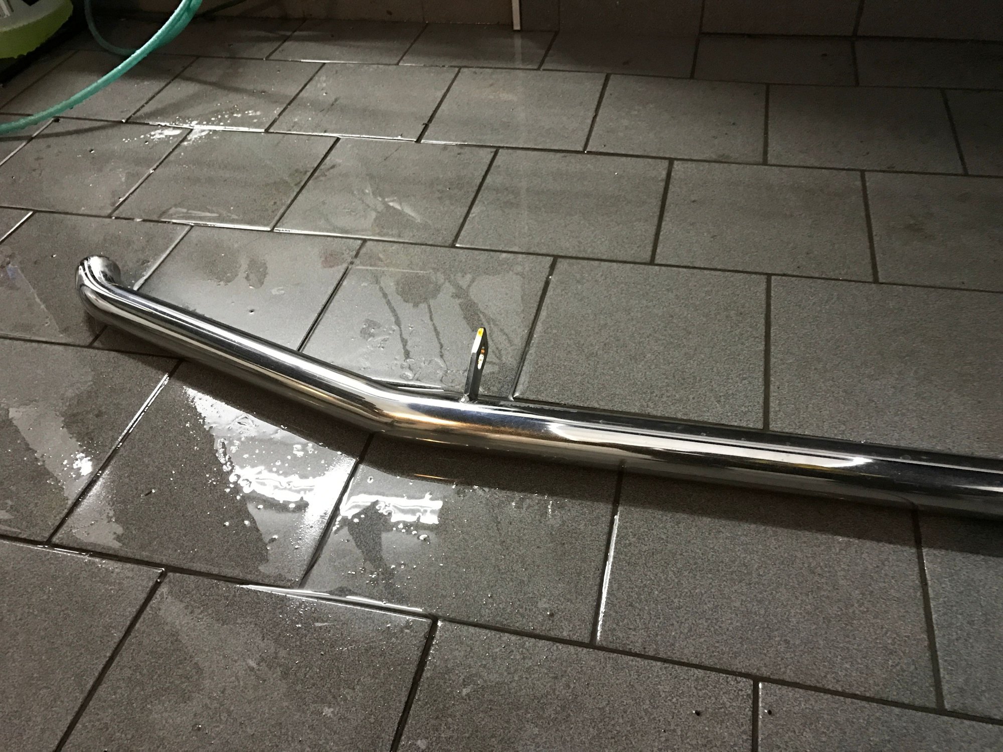 Exterior Body Parts - Mercedes-Benz G-class Front Lower Guard - Used - All Years Mercedes-Benz G55 AMG - laval, QC h7x3k3, Canada
