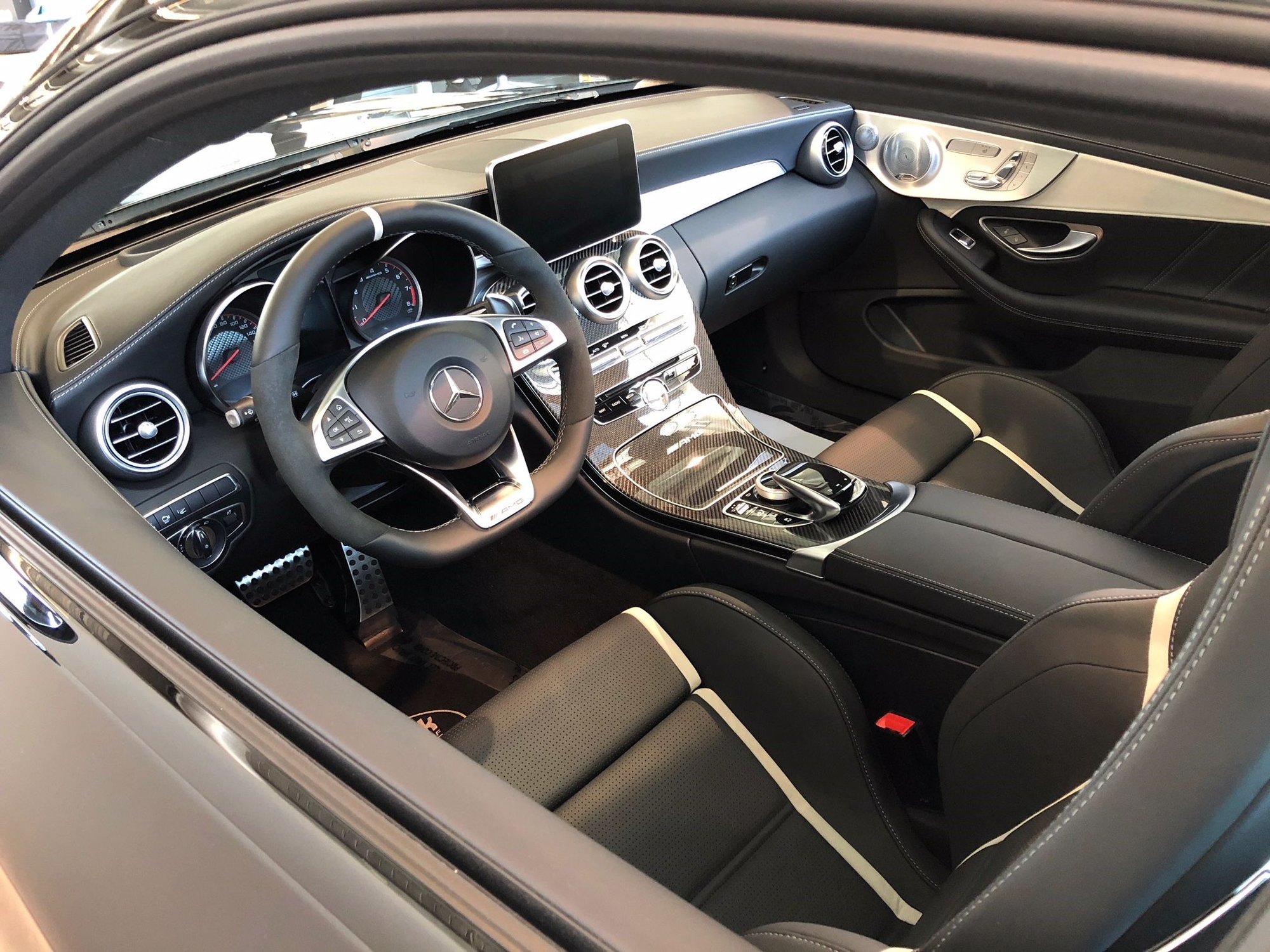 2018 Mercedes-Benz C63 AMG S - 2018 Mercedes-Benz C-Class C 63 S AMG Coupe Obsidian Black - Used - VIN WDDWJ8HB1JF642467 - 2,650 Miles - 8 cyl - 2WD - Automatic - Coupe - Black - Charlotte, NC 28202, United States