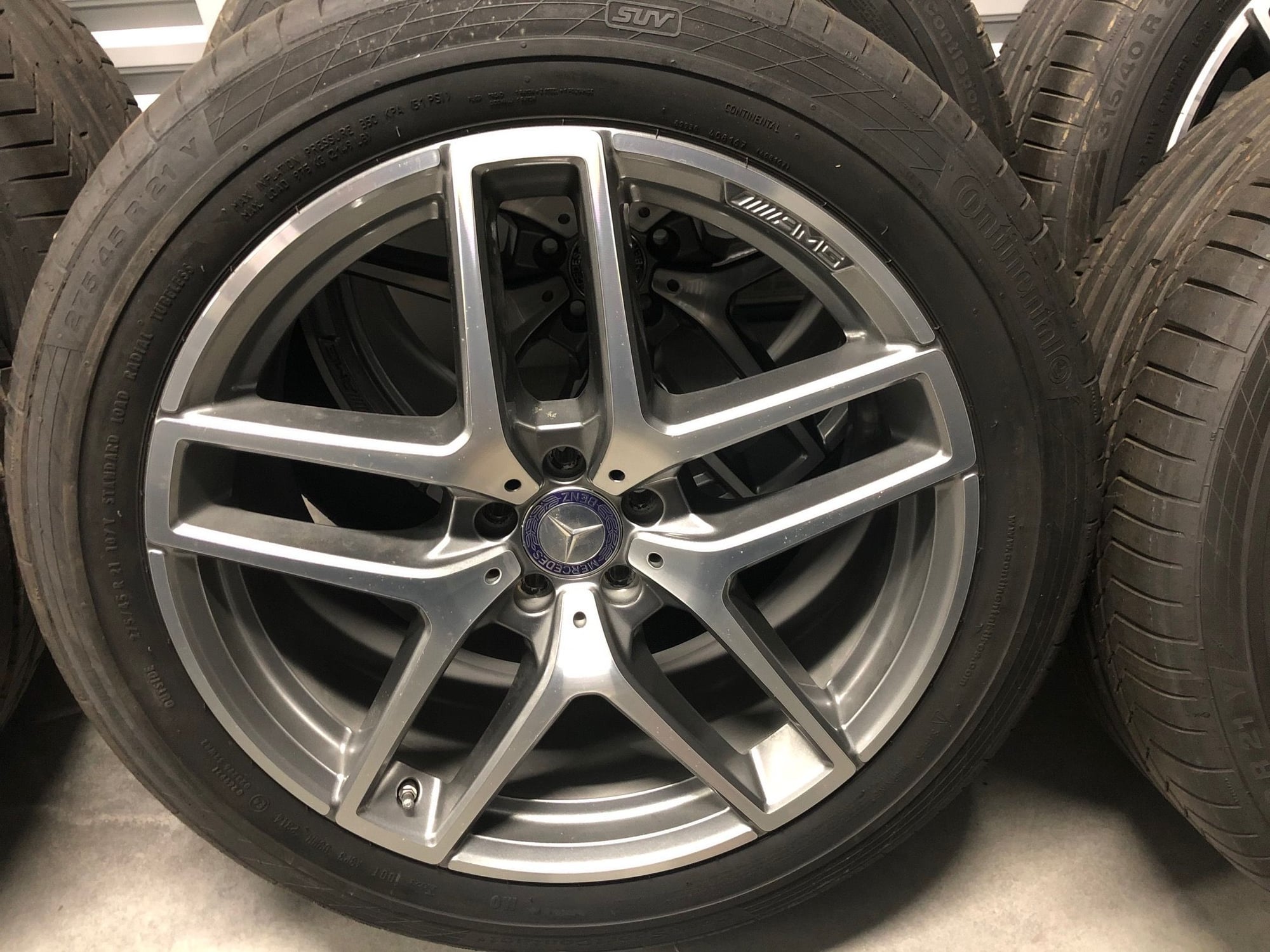 Wheels and Tires/Axles - 21" Mercedes Benz Wheels and tires with TPMS from a 2019 GLS63 - New - 2012 to 2020 Mercedes-Benz GLE43 AMG - Summit, NJ 07902, United States