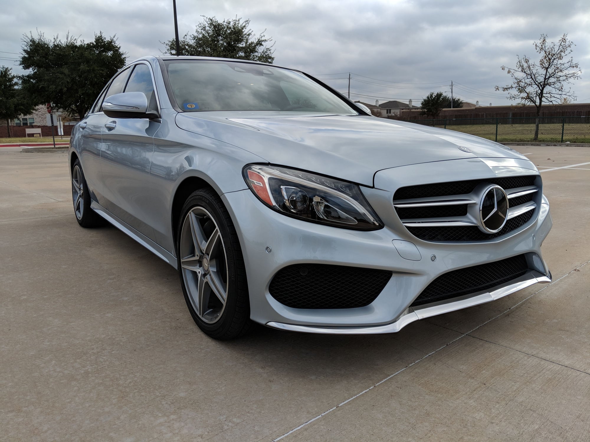 Photos of the Week: Beautiful vs. Ugly C-Class - MBWorld
