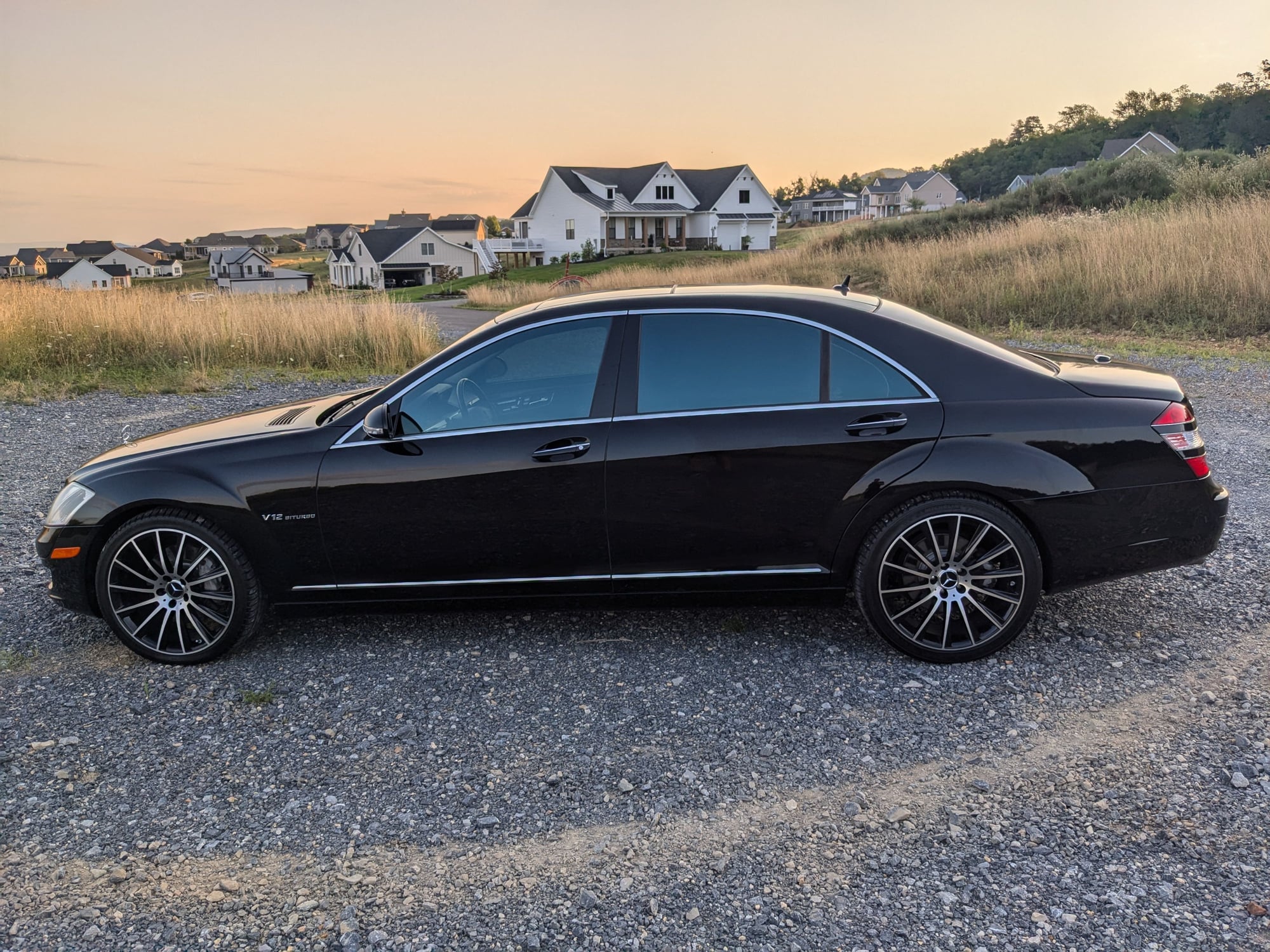 2007 Mercedes-Benz S600 - 2007 Mercedes-Benz s600 Bring a Trailer no reserve auction - Used - VIN WDDNG76X47A074546 - 77,300 Miles - 12 cyl - 2WD - Automatic - Sedan - Black - Fayetteville, PA 17222, United States