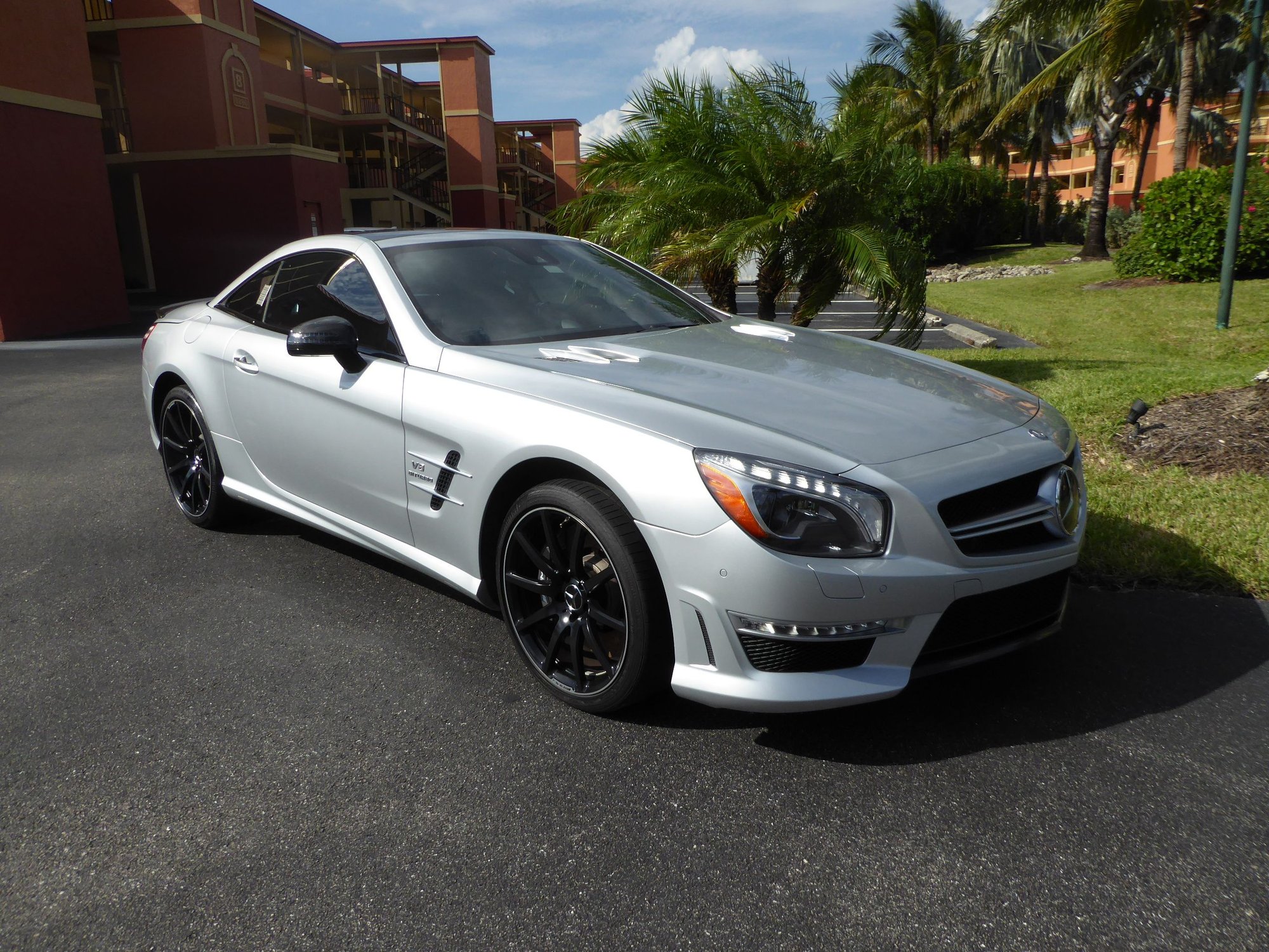 2014 Mercedes-Benz SL63 AMG - FS 2014 Mercedes SL63AMG - Used - VIN WDDJK7EA3EF029656 - 20 Miles - 8 cyl - 2WD - Automatic - Convertible - Silver - Punta Gorda, FL 33950, United States
