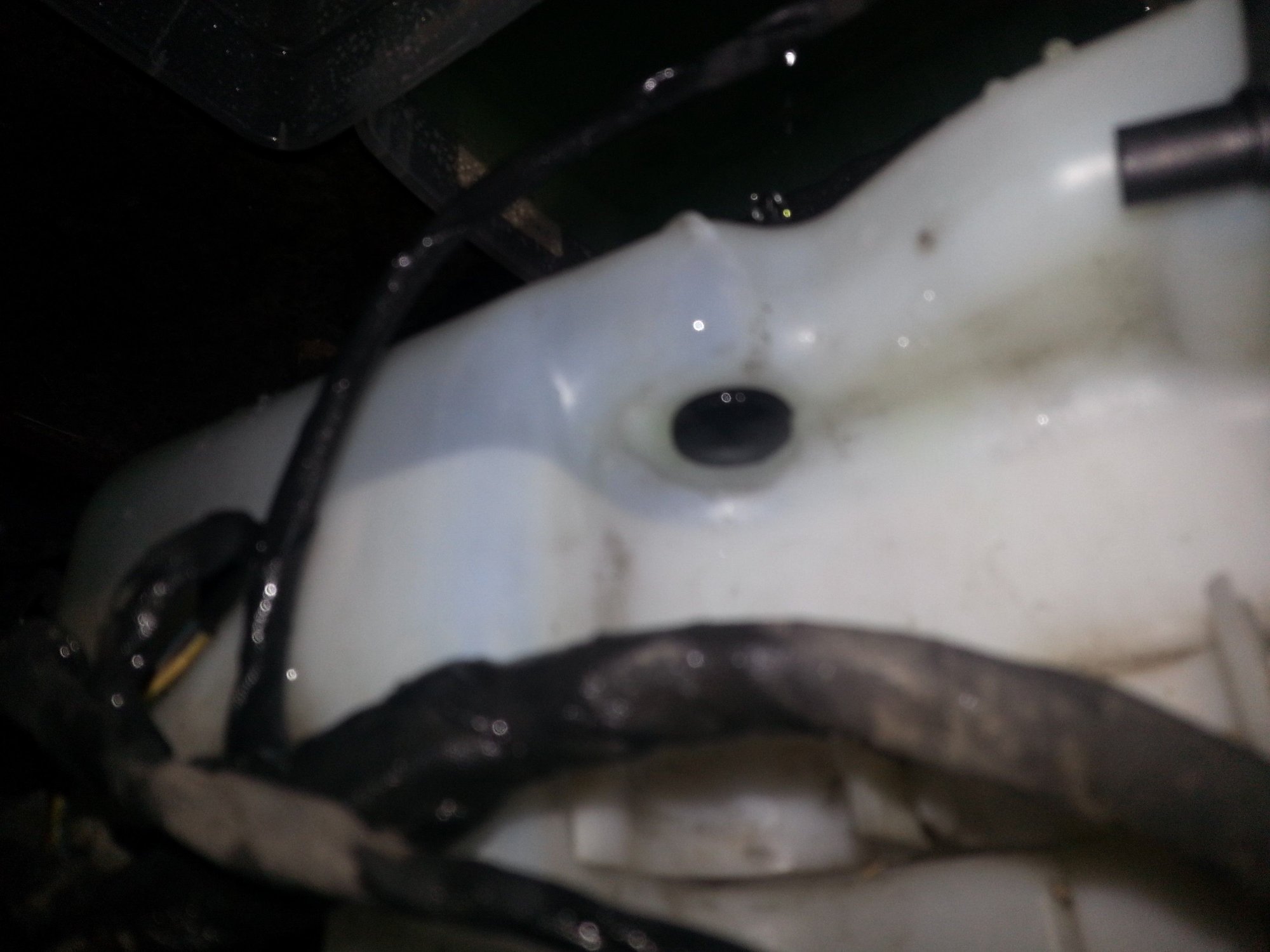 W203 2005 C320 Washer fluid Leak fix DYI Forums