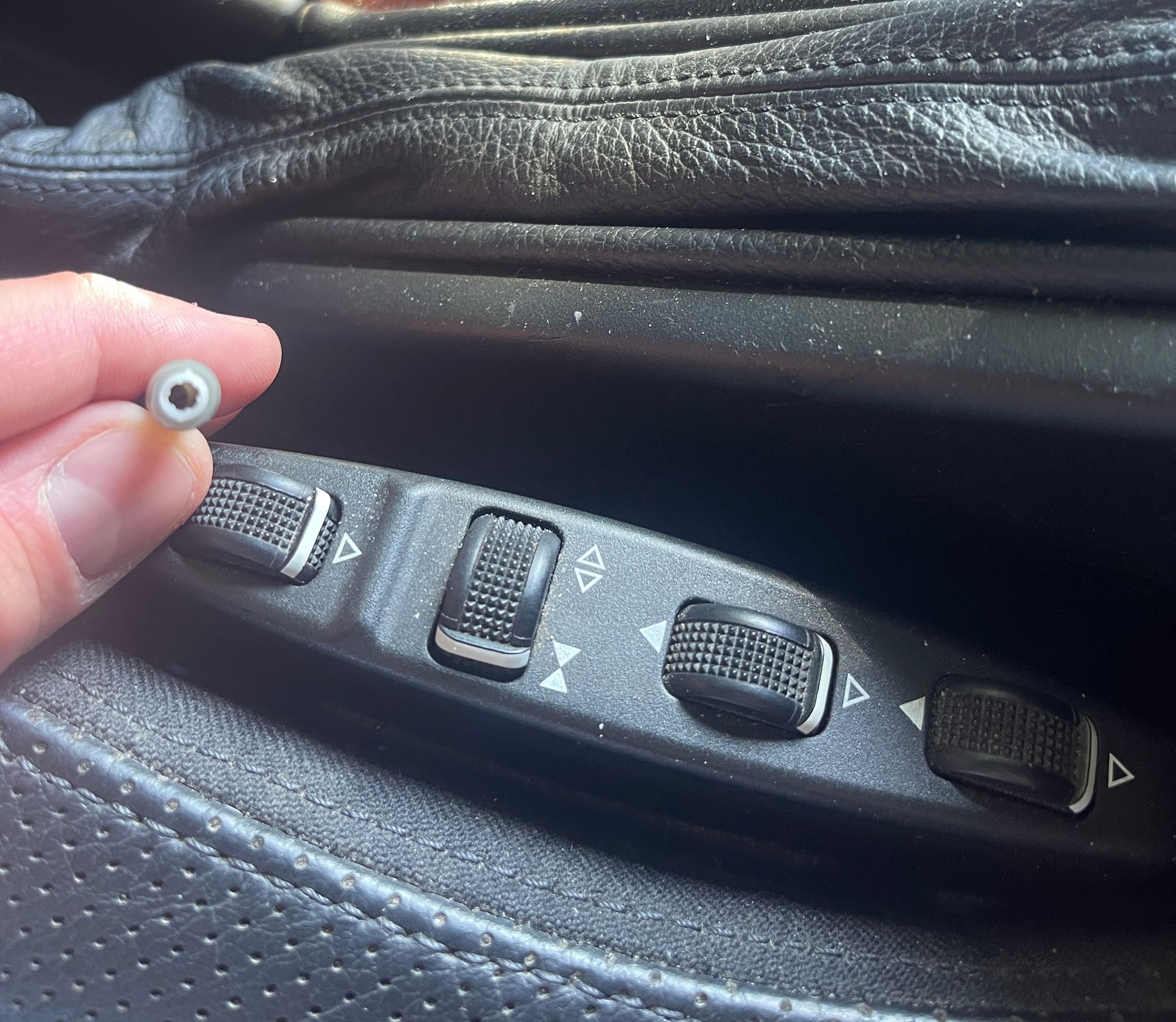 Orthopedic seat air hose broke Forums