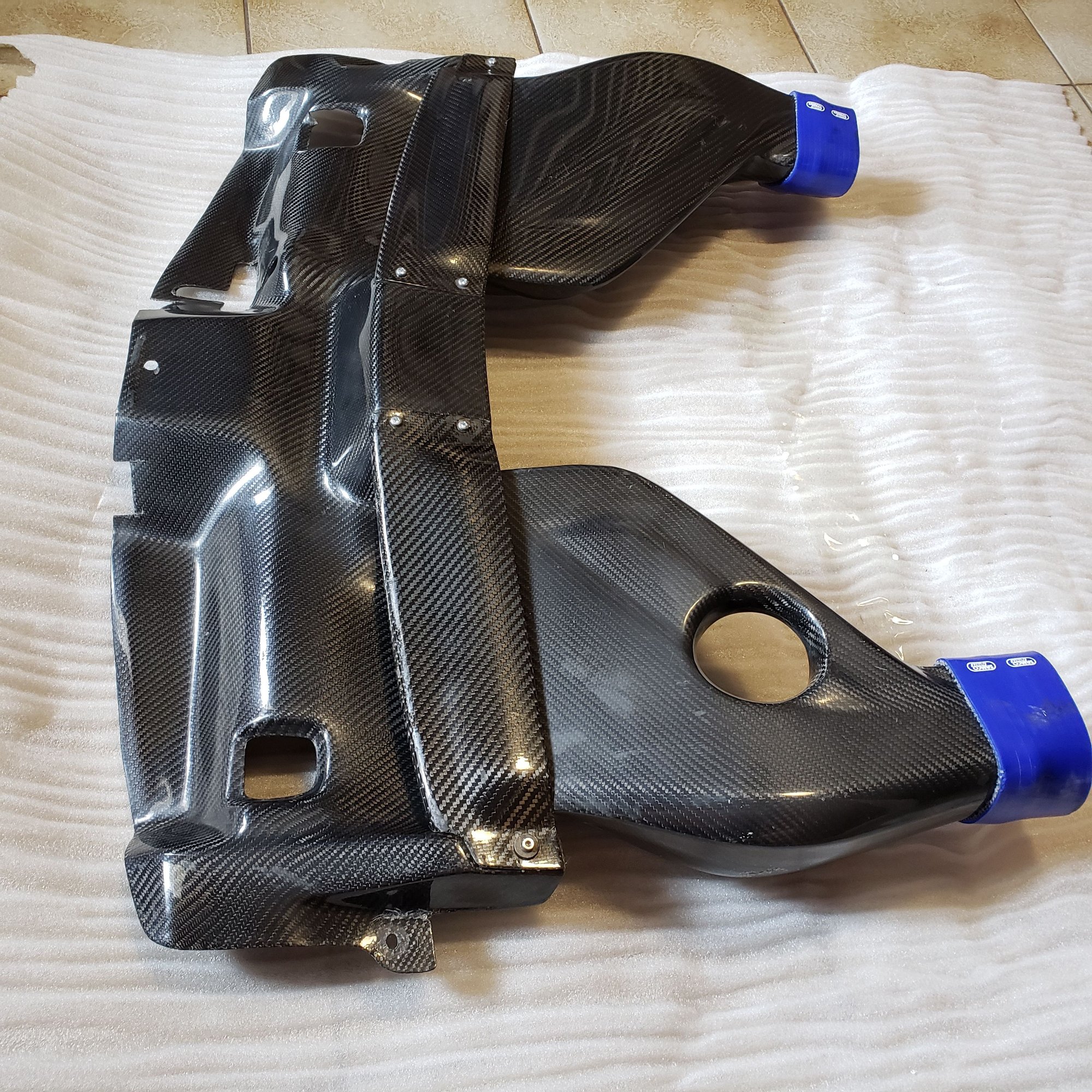 Engine - Intake/Fuel - w204 c63 ram air CF intake - Used - 2008 to 2013 Mercedes-Benz C63 AMG - Staten Island, NY 10306, United States