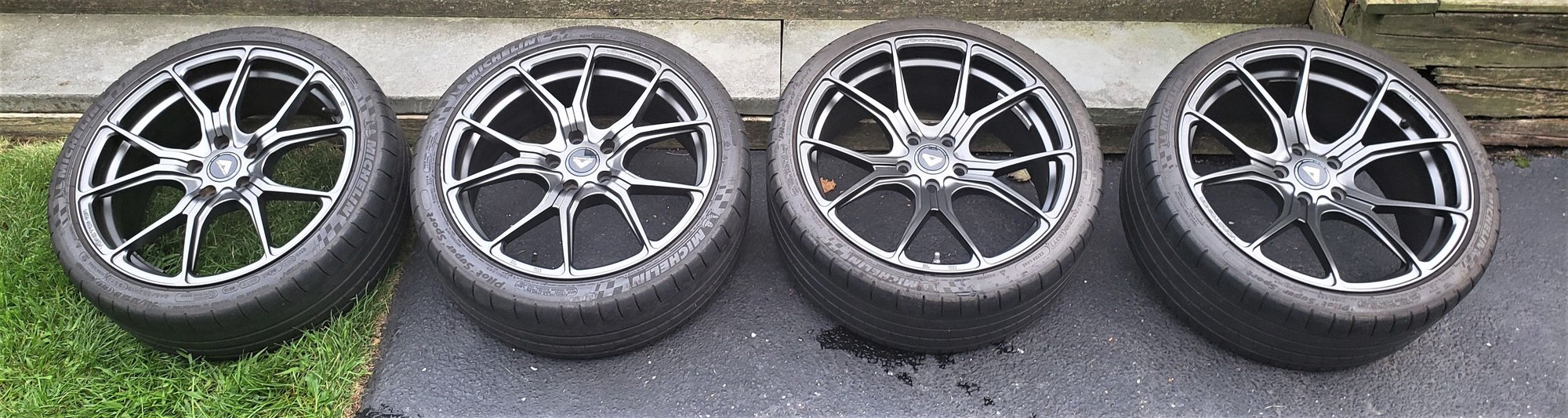 Wheels and Tires/Axles - Vorsteiner V-FF 103 19 in wheels, Michelin Pilot Super Sport tires FS, C63 fit - Used - 2008 to 2020 Mercedes-Benz C63 AMG - Winnetka, IL 60093, United States