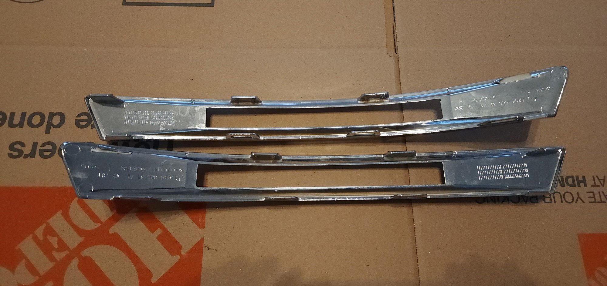 Exterior Body Parts - Mercedes W204 C63 AMG Front Bumper DRL Lights Molding 11-15 OEM Pair A2048853174 - Used - 2011 to 2015 Mercedes-Benz C63 AMG - Olathe, KS 66062, United States