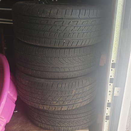 Full set of summer tires (Bonus)
