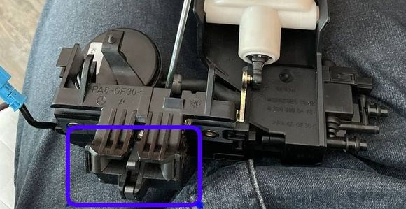 (5. c) The lock (part of the entire mechanism. Ensure that it doesn't flop freely.